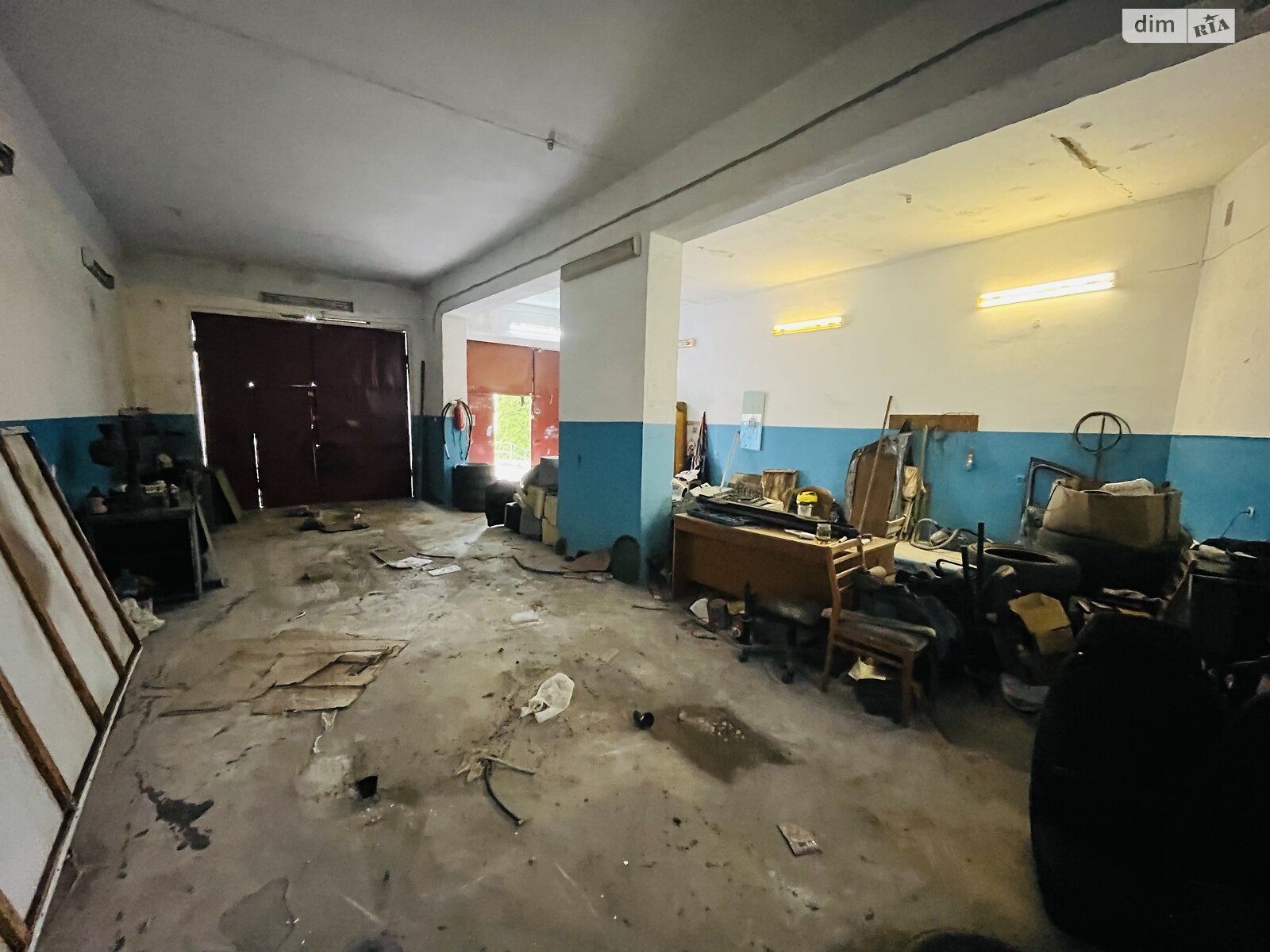 Комерційне приміщення в Хмельницькому, продаж по Сіцінського Юхима вулиця 11/1, район Дубове, ціна: 270 000 доларів за об’єкт фото 1 Комерційне приміщення в Хмельницькому, продаж по Сіцінського Юхима вулиця 11/1, район Дубове, ціна: 270 000 доларів за об’єкт фото 1