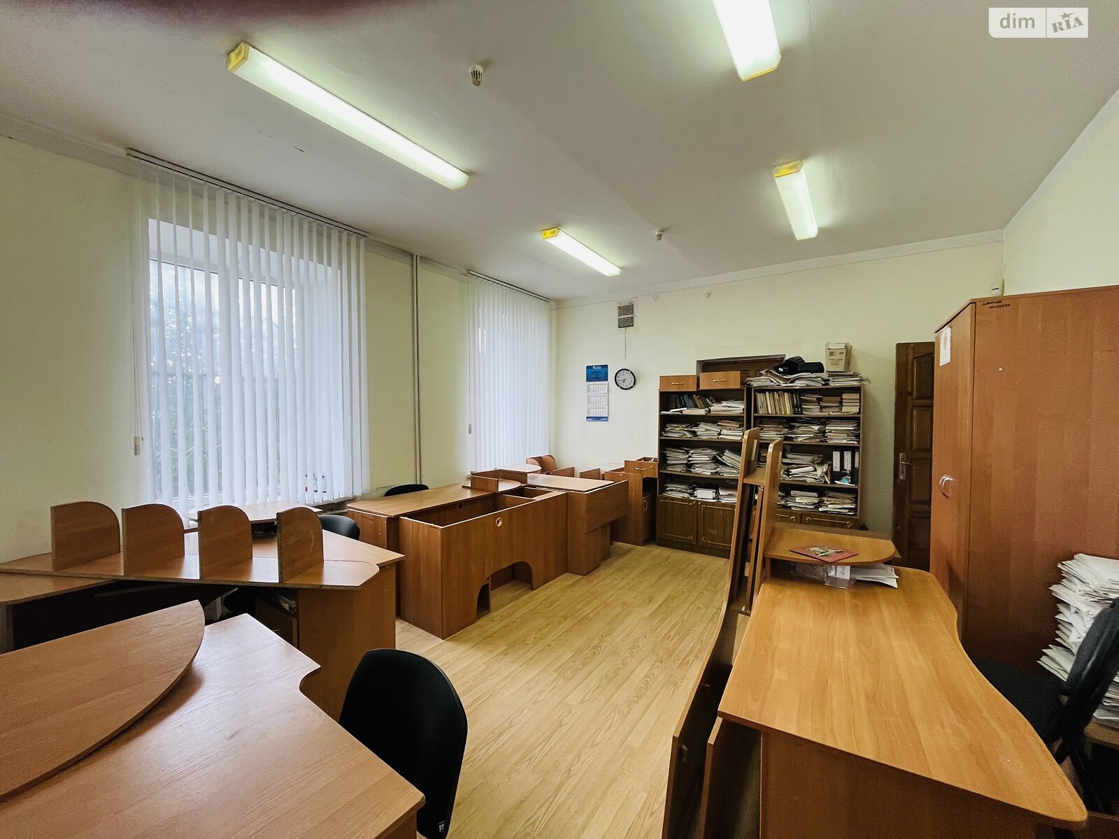 Комерційне приміщення в Хмельницькому, продаж по Сіцінського Юхима вулиця 11/1, район Дубове, ціна: 270 000 доларів за об’єкт фото 1 Комерційне приміщення в Хмельницькому, продаж по Сіцінського Юхима вулиця 11/1, район Дубове, ціна: 270 000 доларів за об’єкт фото 1