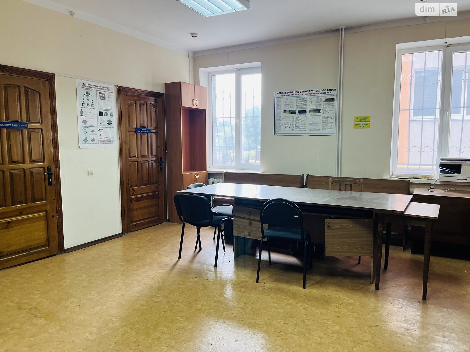 Комерційне приміщення в Хмельницькому, продаж по Сіцінського Юхима вулиця 11/1, район Дубове, ціна: 270 000 доларів за об’єкт фото 1 Комерційне приміщення в Хмельницькому, продаж по Сіцінського Юхима вулиця 11/1, район Дубове, ціна: 270 000 доларів за об’єкт фото 1