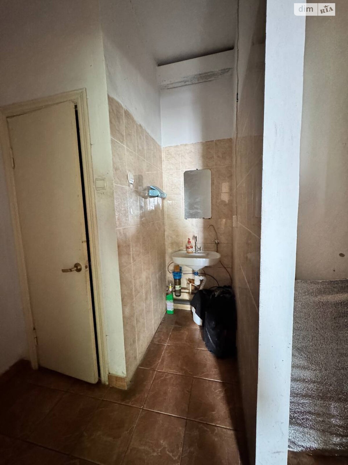 Коммерческое помещение в Хмельницком, продажа по Ярослава Мудрого улица 1, район Дубово, цена: 12 000 долларов за объект фото 1 Коммерческое помещение в Хмельницком, продажа по Ярослава Мудрого улица 1, район Дубово, цена: 12 000 долларов за объект фото 1