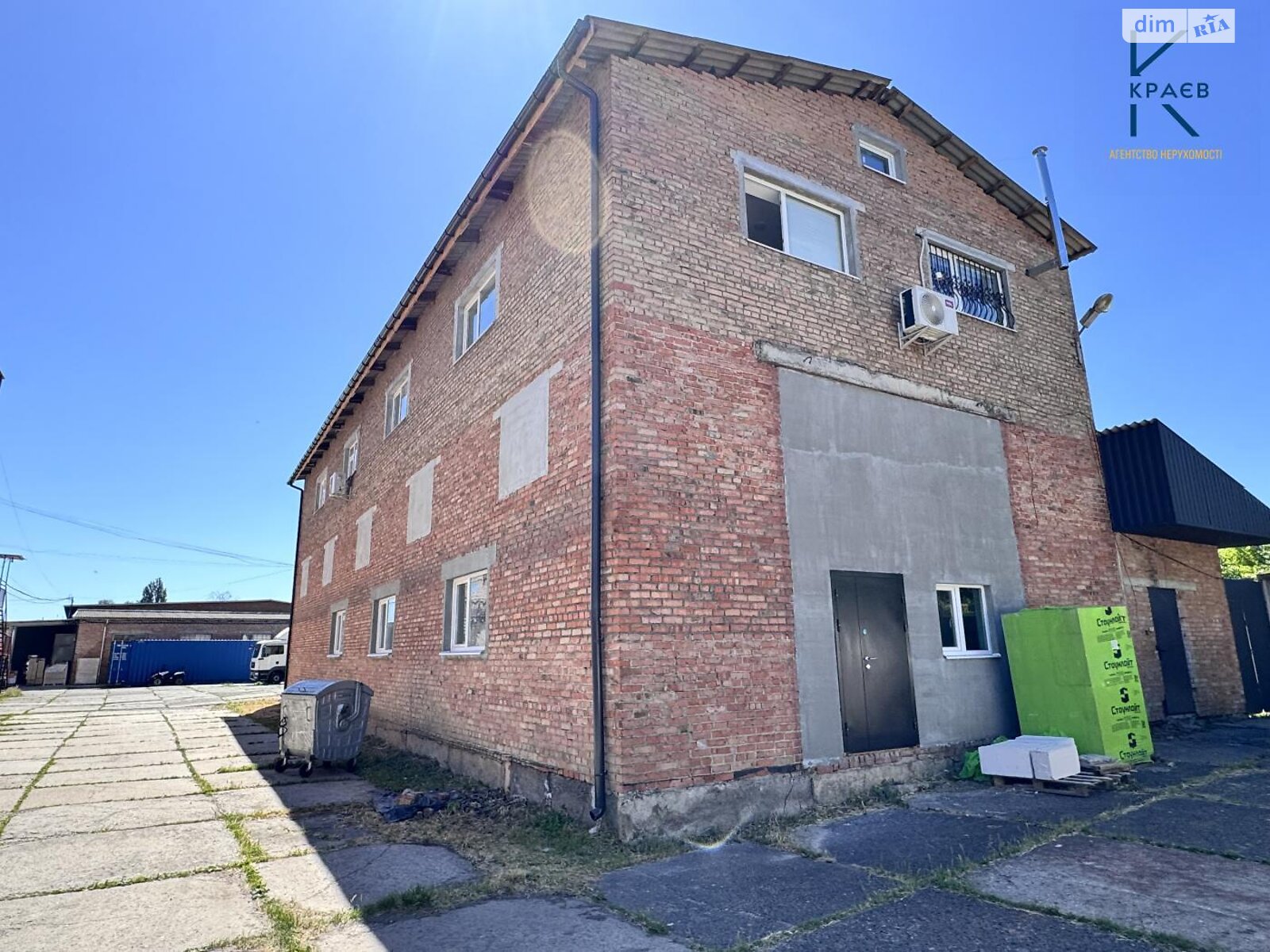 Коммерческое помещение в Хмельницком, продажа по Курчатова улица, район Гречаны, цена: 260 000 долларов за объект фото 1 Коммерческое помещение в Хмельницком, продажа по Курчатова улица, район Гречаны, цена: 260 000 долларов за объект фото 1