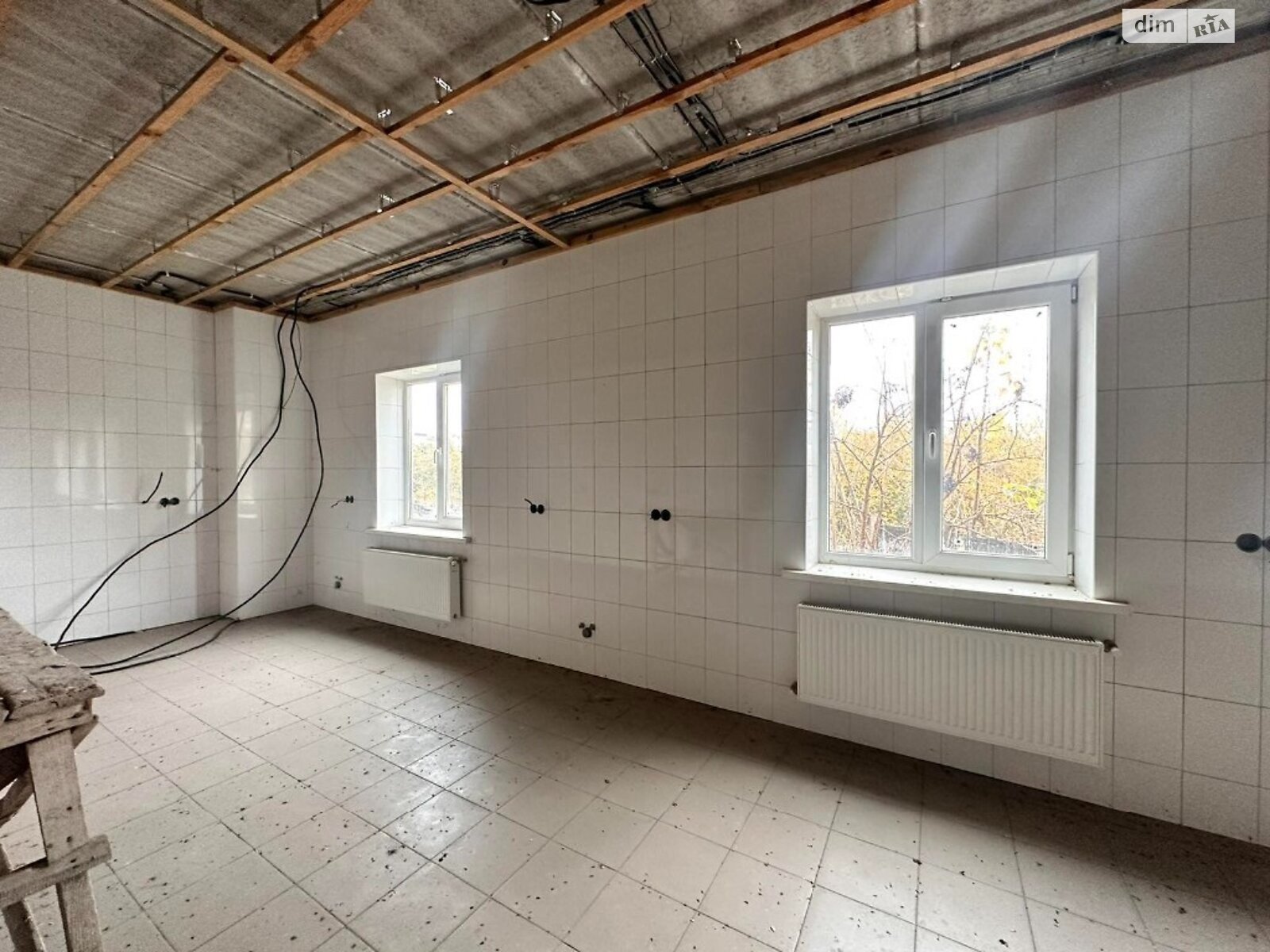Коммерческое помещение в Хмельницком, продажа по Винницкое шоссе, район Лезневое, цена: 200 000 долларов за объект фото 1 Коммерческое помещение в Хмельницком, продажа по Винницкое шоссе, район Лезневое, цена: 200 000 долларов за объект фото 1