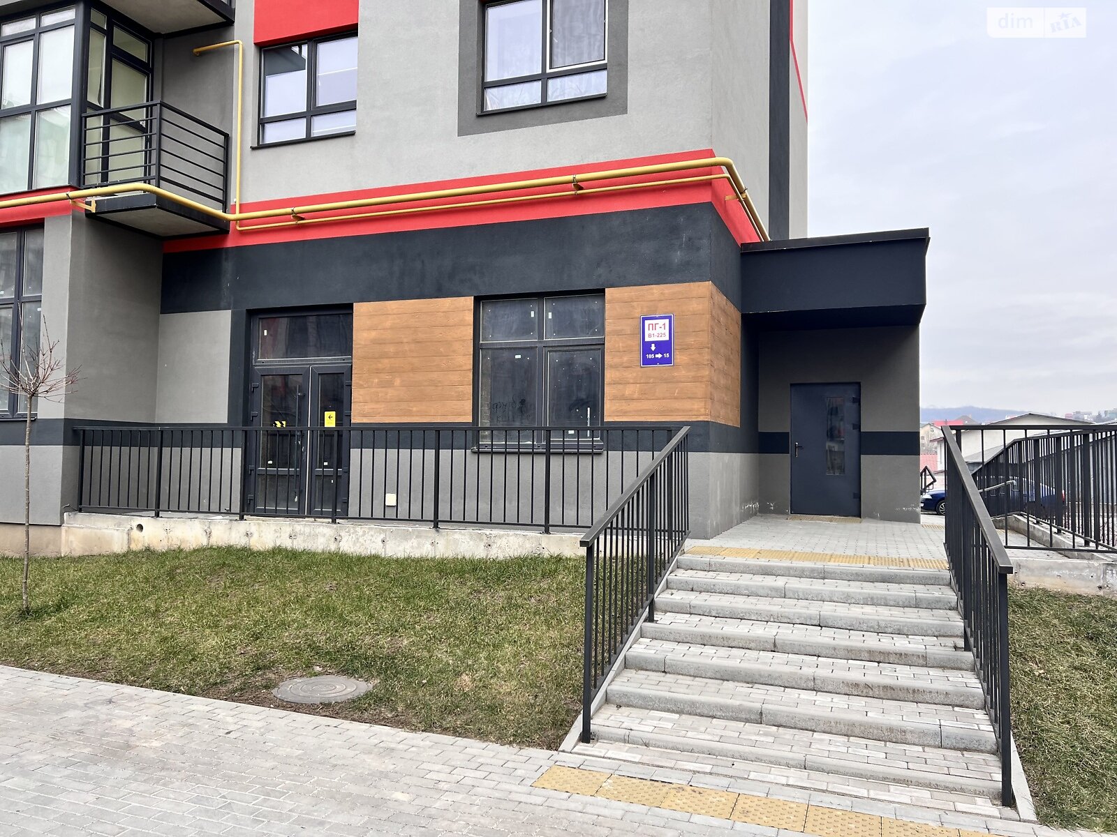 Коммерческое помещение в Хмельницком, продажа по Винницкая улица 1/3, район Лезневое, цена: 120 000 долларов за объект фото 1 Коммерческое помещение в Хмельницком, продажа по Винницкая улица 1/3, район Лезневое, цена: 120 000 долларов за объект фото 1