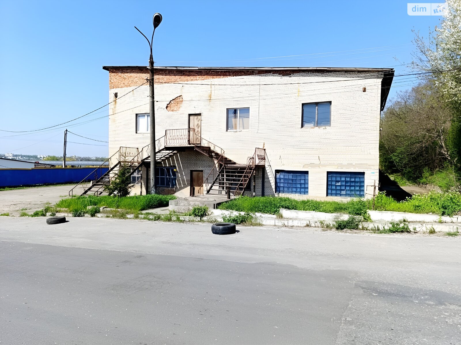 Коммерческое помещение в Хмельницком, продажа по Винницкое шоссе, район Лезневое, цена: 219 000 долларов за объект фото 1 Коммерческое помещение в Хмельницком, продажа по Винницкое шоссе, район Лезневое, цена: 219 000 долларов за объект фото 1