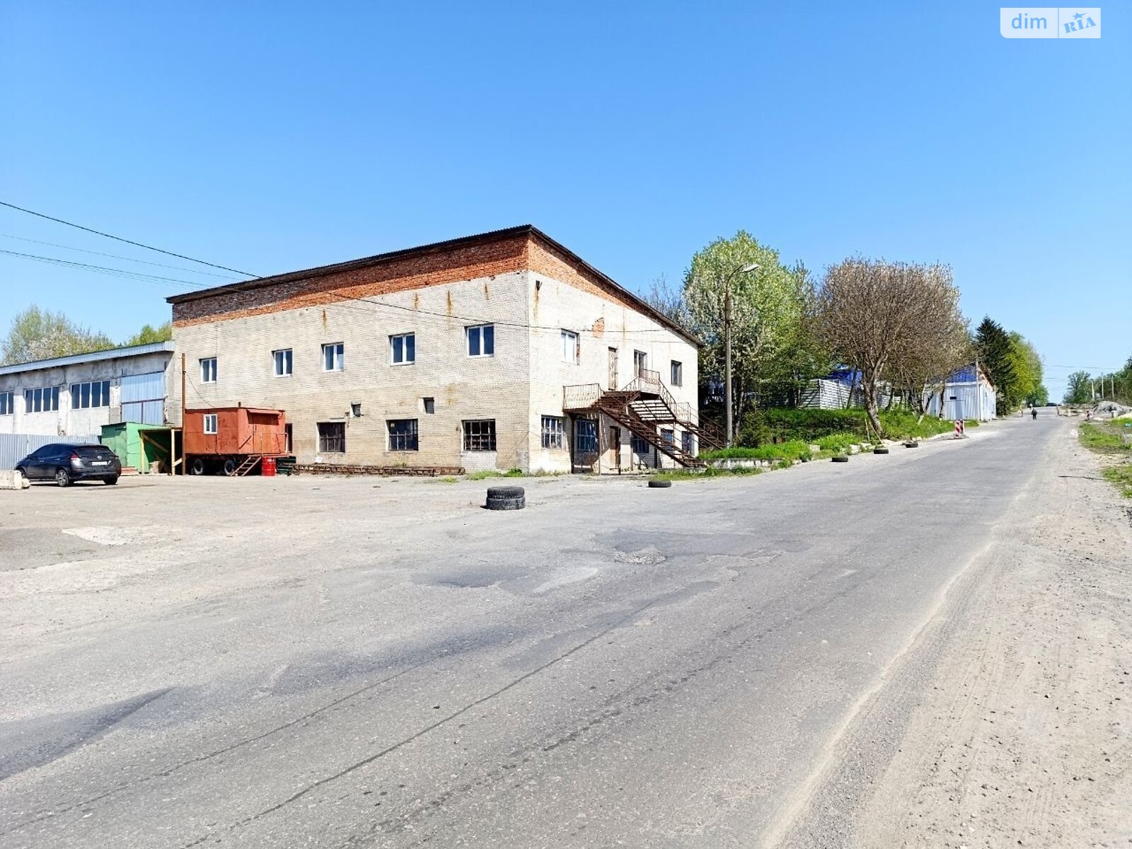 Коммерческое помещение в Хмельницком, продажа по Винницкое шоссе, район Лезневое, цена: 219 000 долларов за объект фото 1 Коммерческое помещение в Хмельницком, продажа по Винницкое шоссе, район Лезневое, цена: 219 000 долларов за объект фото 1