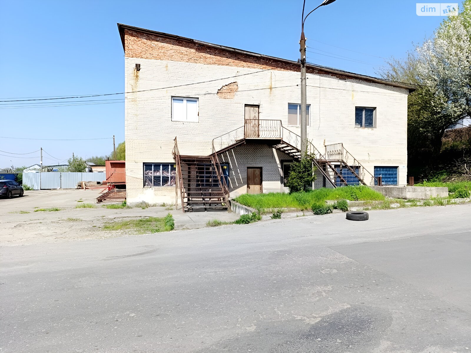 Коммерческое помещение в Хмельницком, продажа по Винницкое шоссе, район Лезневое, цена: 219 000 долларов за объект фото 1 Коммерческое помещение в Хмельницком, продажа по Винницкое шоссе, район Лезневое, цена: 219 000 долларов за объект фото 1