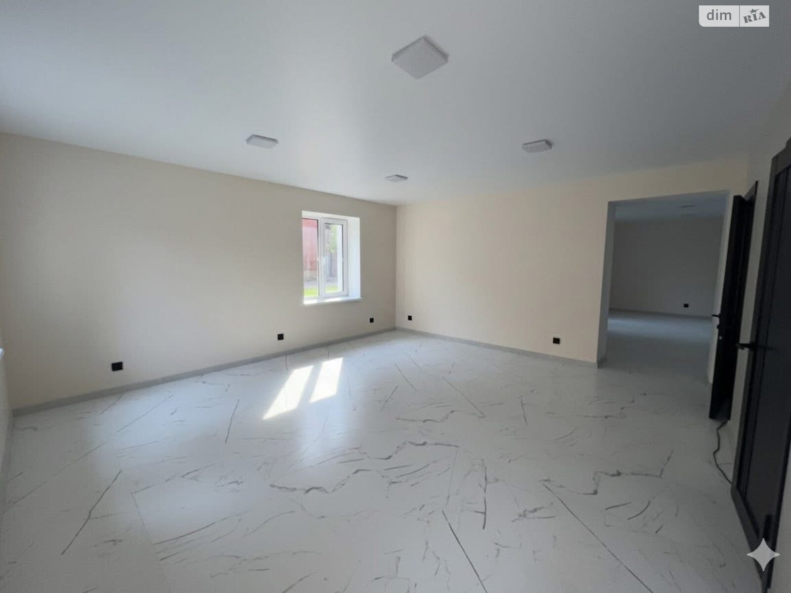 Комерційне приміщення в Хмельницькому, Миру проспект 63Г, ціна продажу: 70 000 доларів за об’єкт фото 1 Комерційне приміщення в Хмельницькому, Миру проспект 63Г, ціна продажу: 70 000 доларів за об’єкт фото 1