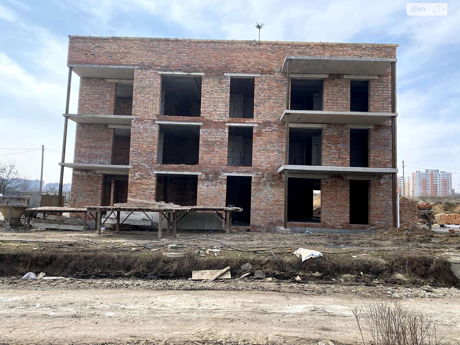 Комерційне приміщення в Хмельницькому, продаж по 1-а Отрадна вулиця 3, район Отрадне, ціна: 354 660 доларів за об’єкт фото 1 Комерційне приміщення в Хмельницькому, продаж по 1-а Отрадна вулиця 3, район Отрадне, ціна: 354 660 доларів за об’єкт фото 1