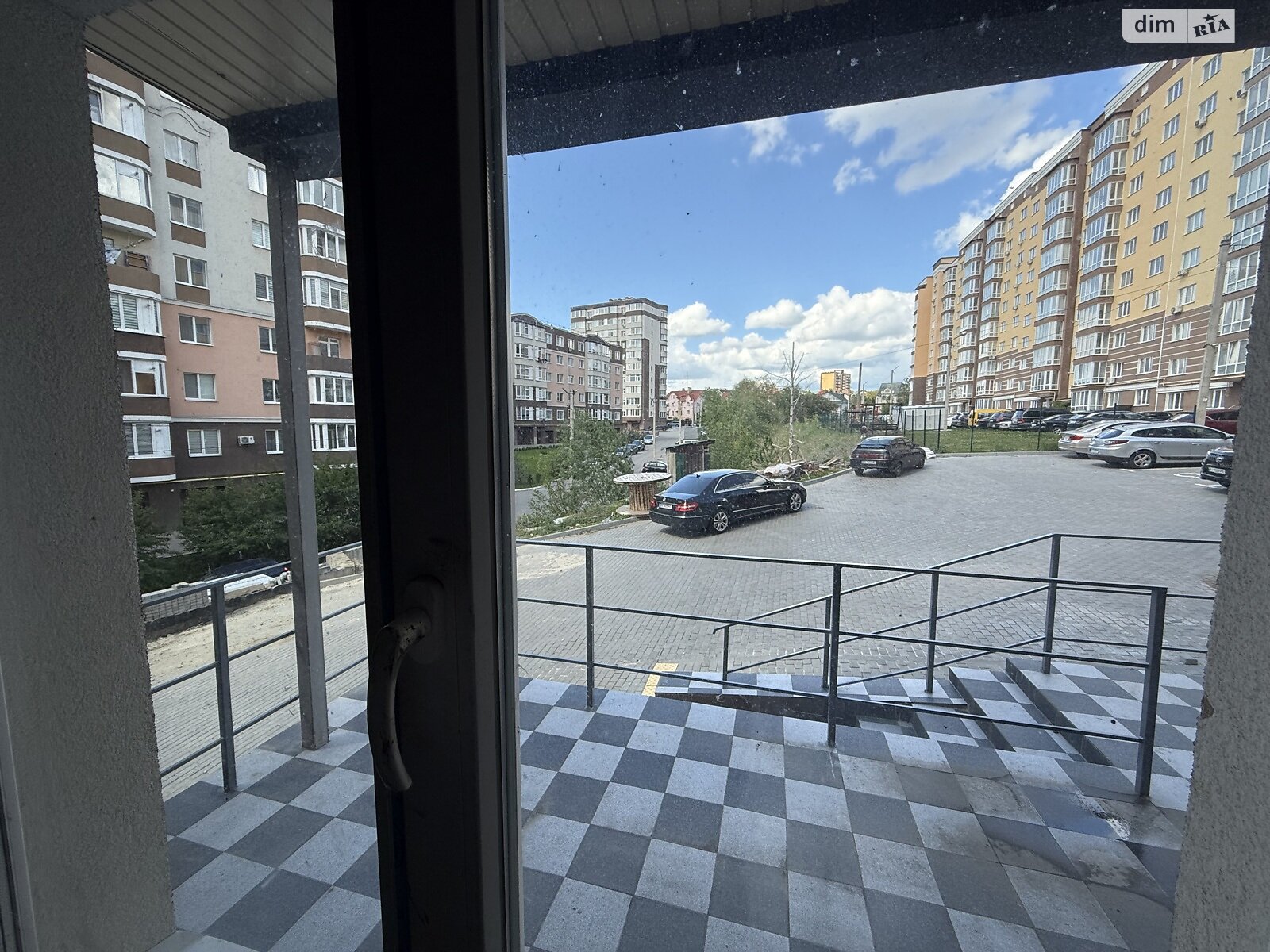 Комерційне приміщення в Хмельницькому, продаж по Залізняка Максима вулиця 1Б, район Озерна, ціна: 69 999 доларів за об’єкт фото 1 Комерційне приміщення в Хмельницькому, продаж по Залізняка Максима вулиця 1Б, район Озерна, ціна: 69 999 доларів за об’єкт фото 1