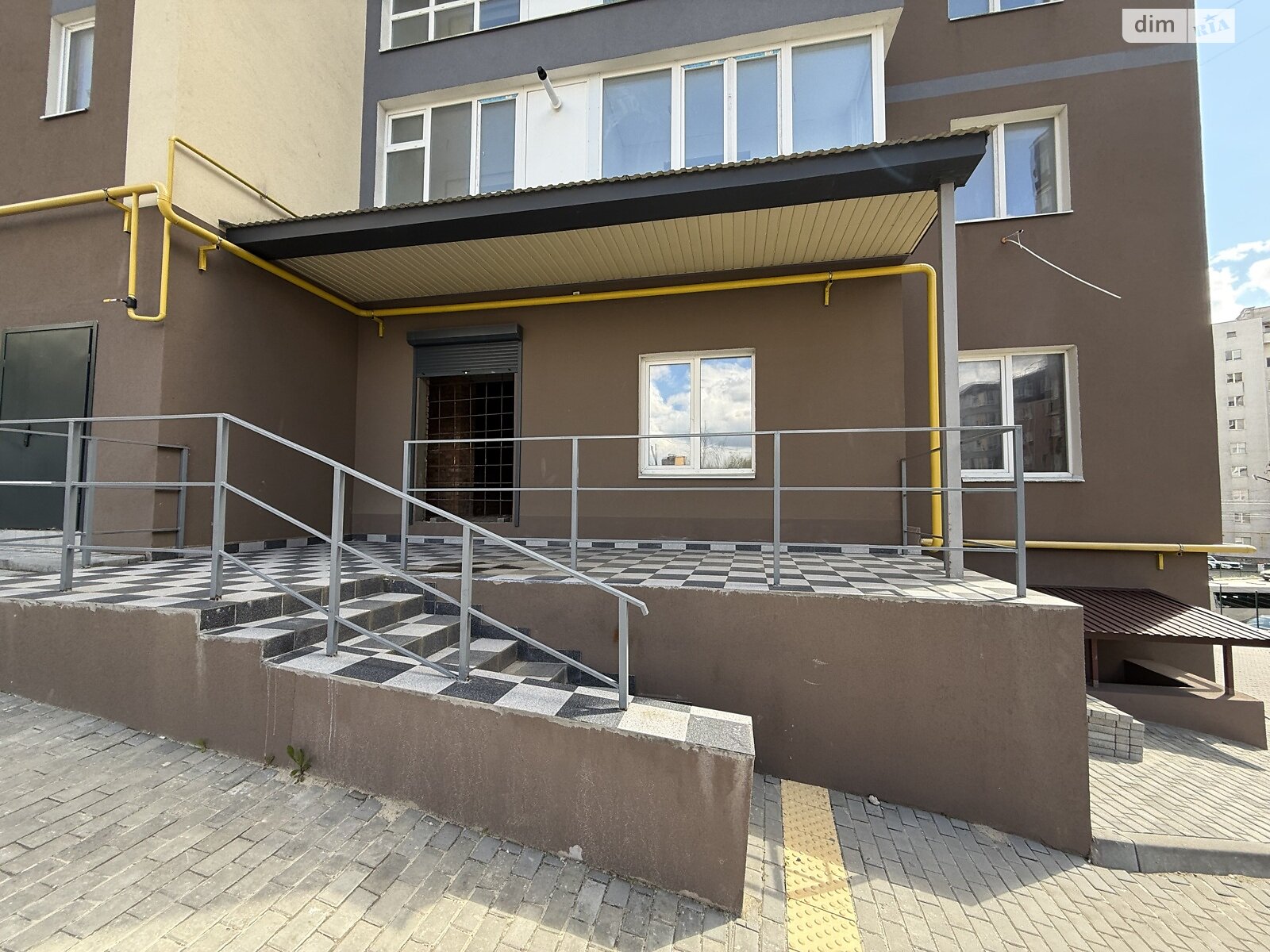 Комерційне приміщення в Хмельницькому, продаж по Залізняка Максима вулиця 1Б, район Озерна, ціна: 69 999 доларів за об’єкт фото 1 Комерційне приміщення в Хмельницькому, продаж по Залізняка Максима вулиця 1Б, район Озерна, ціна: 69 999 доларів за об’єкт фото 1