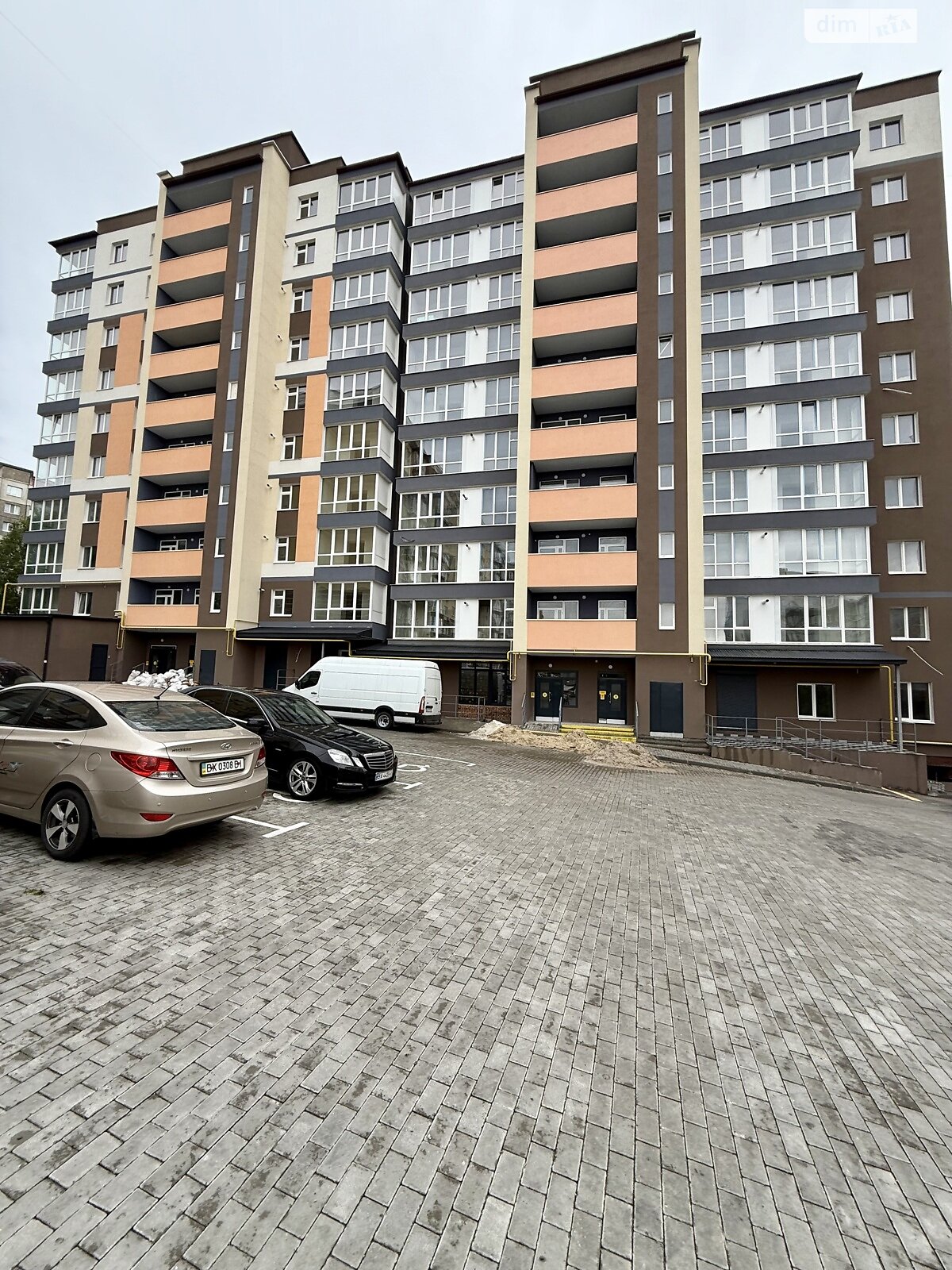 Комерційне приміщення в Хмельницькому, продаж по Залізняка Максима вулиця 1Б, район Озерна, ціна: 69 999 доларів за об’єкт фото 1 Комерційне приміщення в Хмельницькому, продаж по Залізняка Максима вулиця 1Б, район Озерна, ціна: 69 999 доларів за об’єкт фото 1
