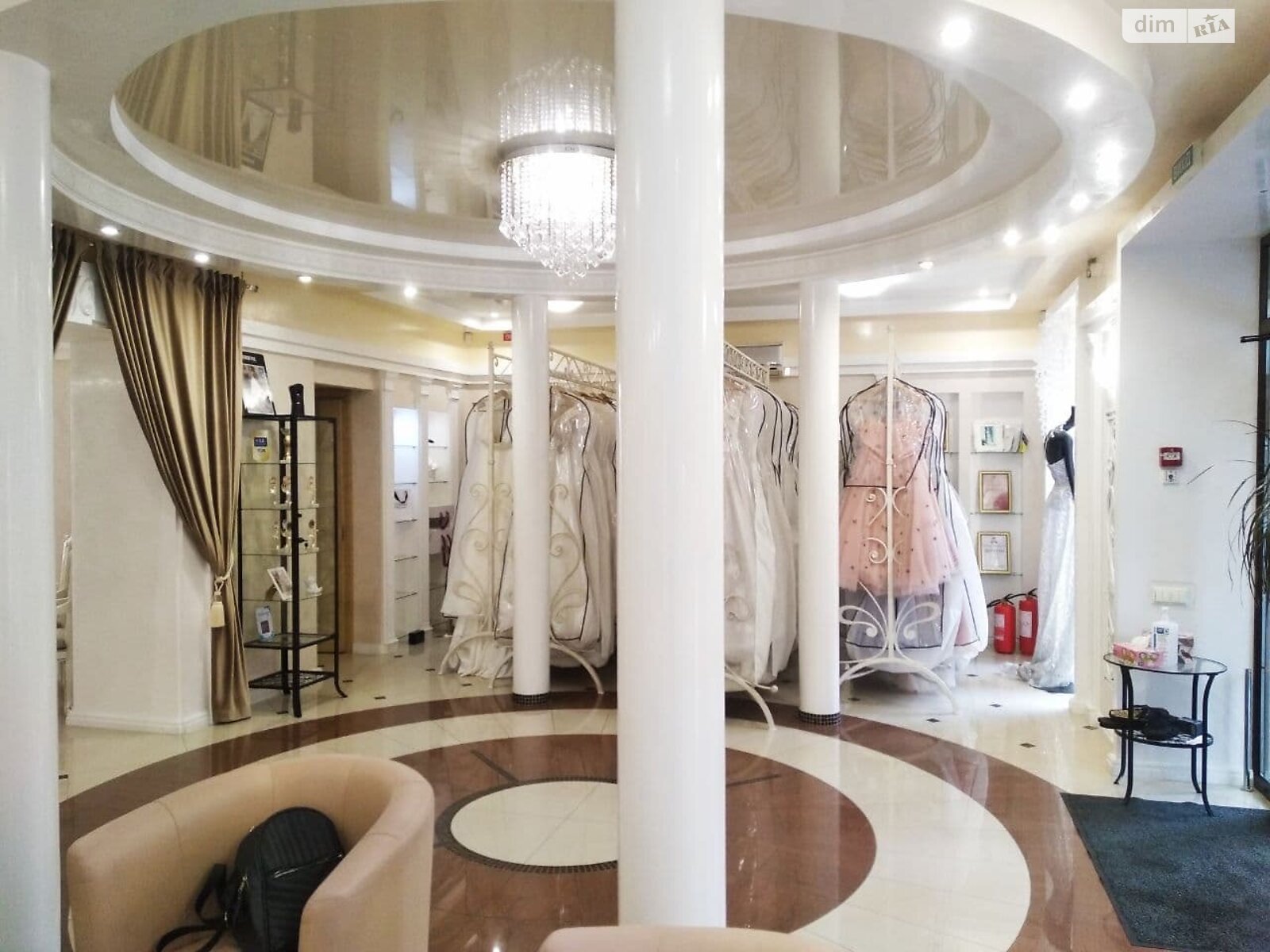 Коммерческое помещение в Хмельницком, продажа по Героев Мариуполя (Гагарина) улица 1, район Центр, цена: 120 000 долларов за объект фото 1 Коммерческое помещение в Хмельницком, продажа по Героев Мариуполя (Гагарина) улица 1, район Центр, цена: 120 000 долларов за объект фото 1