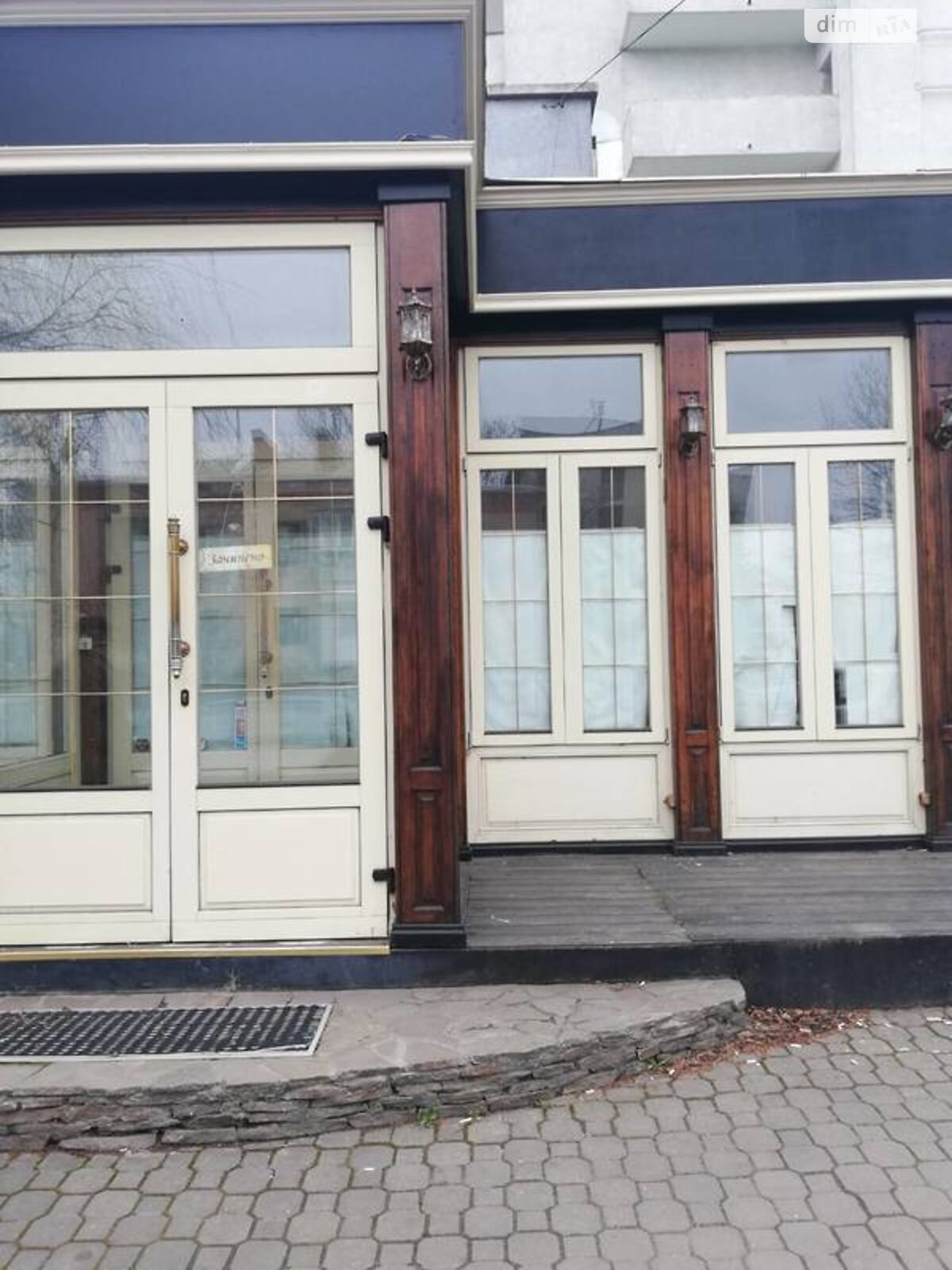 Комерційне приміщення в Хмельницькому, продаж по Героїв Майдану вулиця 10, район Центр, ціна: 215 000 доларів за об’єкт фото 1 Комерційне приміщення в Хмельницькому, продаж по Героїв Майдану вулиця 10, район Центр, ціна: 215 000 доларів за об’єкт фото 1