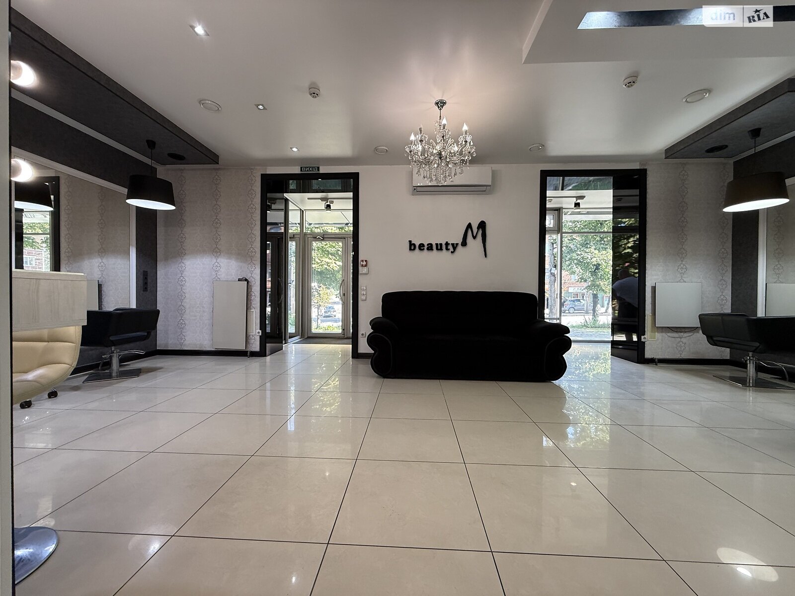 Комерційне приміщення в Хмельницькому, продаж по Кам’янецька вулиця 58, район Центр, ціна: 120 000 доларів за об’єкт фото 1 Комерційне приміщення в Хмельницькому, продаж по Кам’янецька вулиця 58, район Центр, ціна: 120 000 доларів за об’єкт фото 1