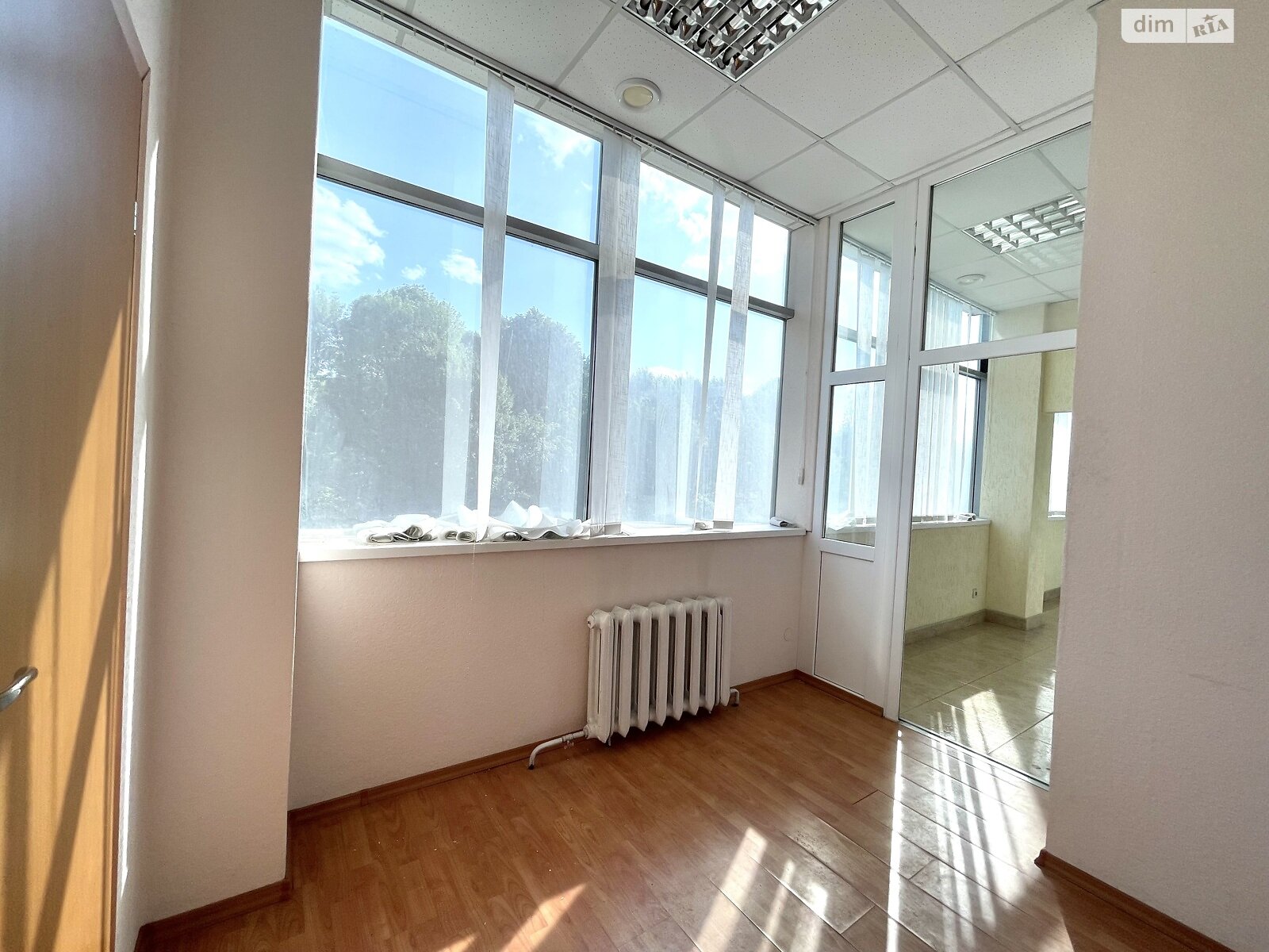 Коммерческое помещение в Хмельницком, продажа по Проскуровская улица 81, район Центр, цена: 160 000 долларов за объект фото 1 Коммерческое помещение в Хмельницком, продажа по Проскуровская улица 81, район Центр, цена: 160 000 долларов за объект фото 1