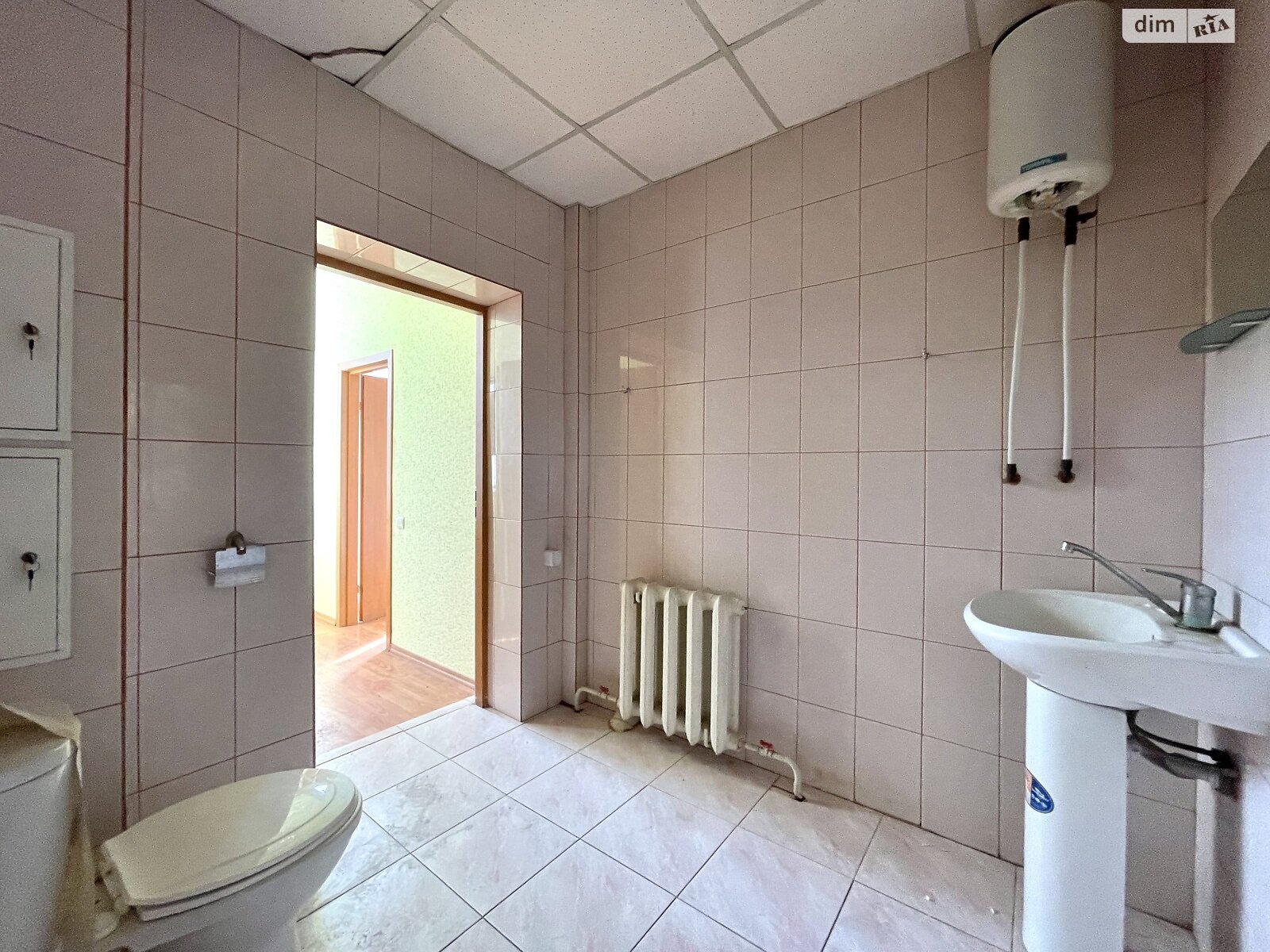 Коммерческое помещение в Хмельницком, продажа по Проскуровская улица 81, район Центр, цена: 160 000 долларов за объект фото 1 Коммерческое помещение в Хмельницком, продажа по Проскуровская улица 81, район Центр, цена: 160 000 долларов за объект фото 1