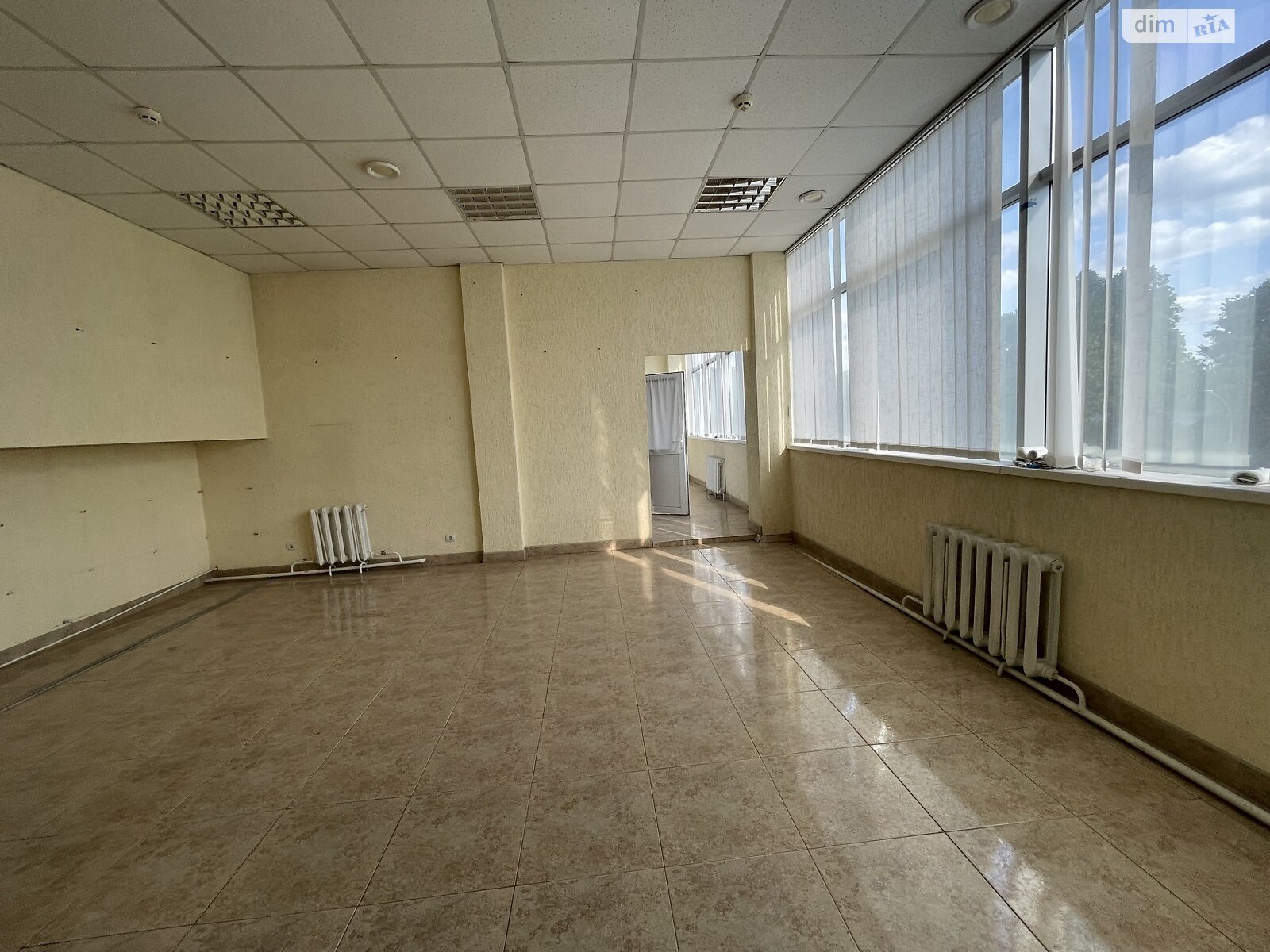 Коммерческое помещение в Хмельницком, продажа по Проскуровская улица 81, район Центр, цена: 160 000 долларов за объект фото 1 Коммерческое помещение в Хмельницком, продажа по Проскуровская улица 81, район Центр, цена: 160 000 долларов за объект фото 1