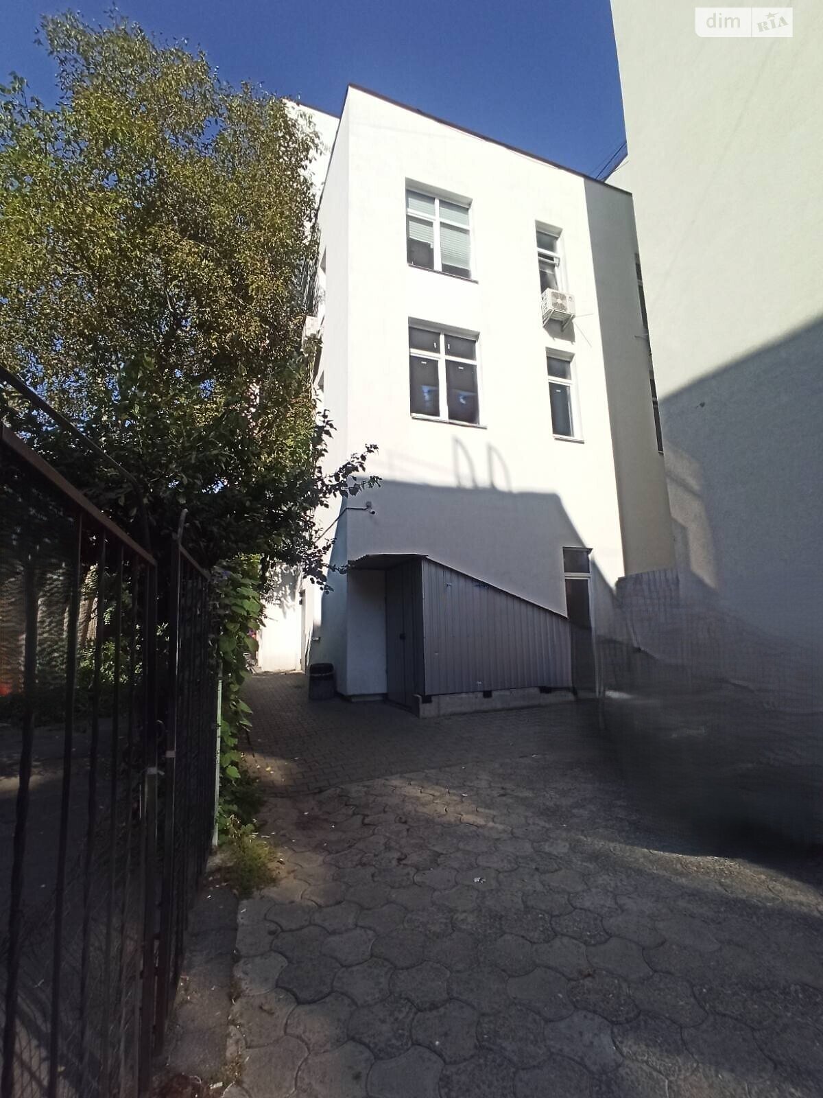 Коммерческое помещение в Хмельницком, продажа по Соборная улица 12А, район Центр, цена: 44 500 долларов за объект фото 1 Коммерческое помещение в Хмельницком, продажа по Соборная улица 12А, район Центр, цена: 44 500 долларов за объект фото 1