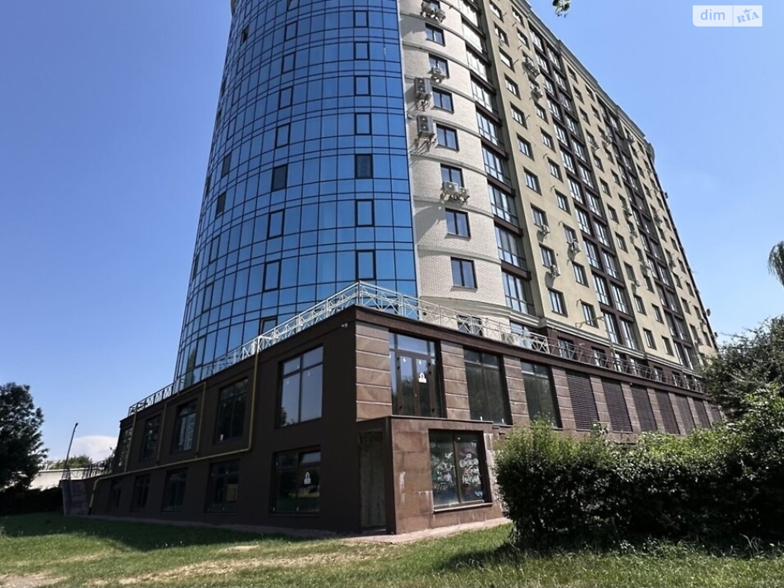 Коммерческое помещение в Хмельницком, продажа по Староміська улица, район Центр, цена: 146 400 долларов за объект фото 1 Коммерческое помещение в Хмельницком, продажа по Староміська улица, район Центр, цена: 146 400 долларов за объект фото 1