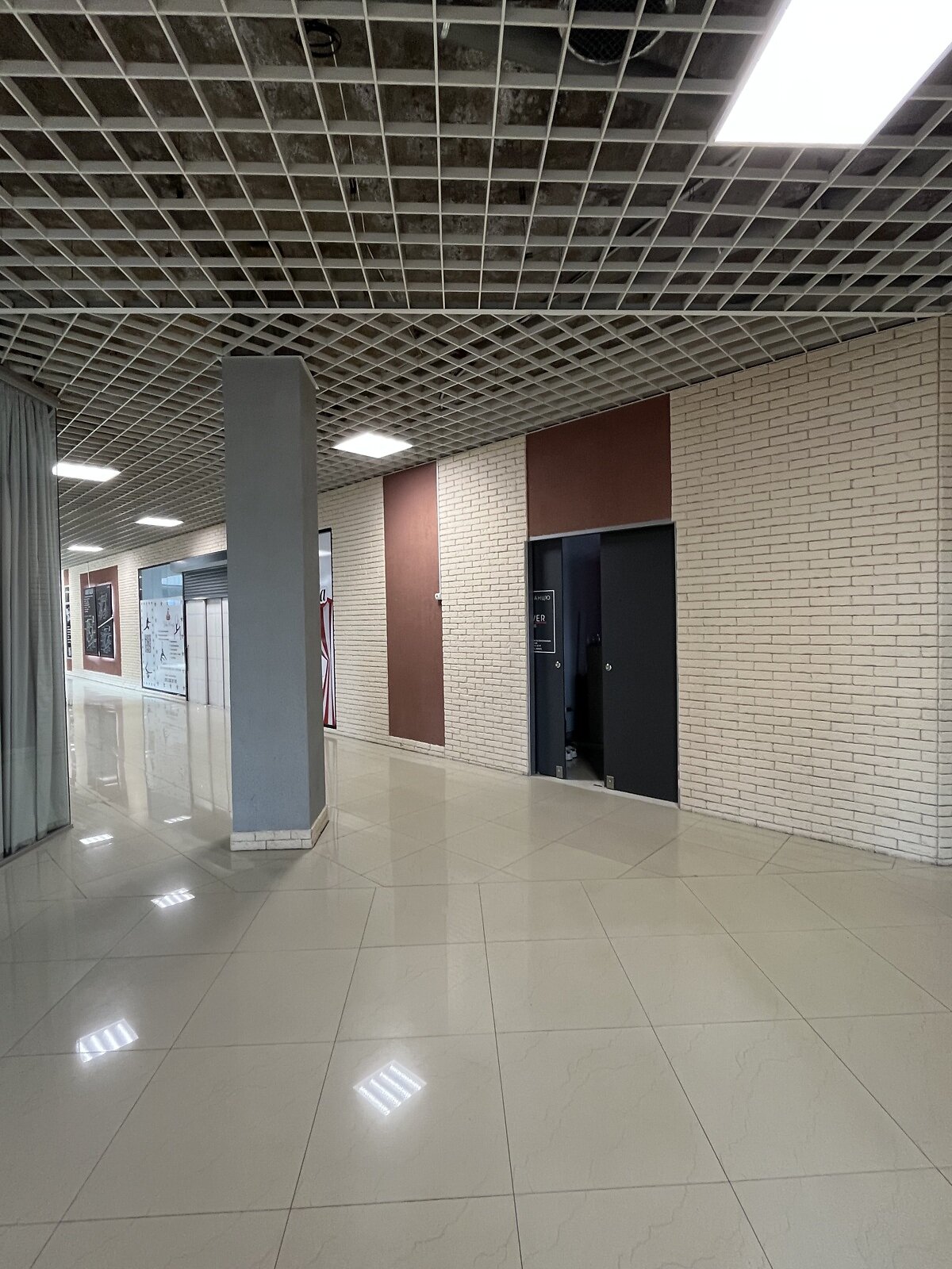 Комерційне приміщення в Хмельницькому, продаж по Степана Бандери вулиця 2/1А, район Центр, ціна: 105 000 доларів за об’єкт фото 1 Комерційне приміщення в Хмельницькому, продаж по Степана Бандери вулиця 2/1А, район Центр, ціна: 105 000 доларів за об’єкт фото 1