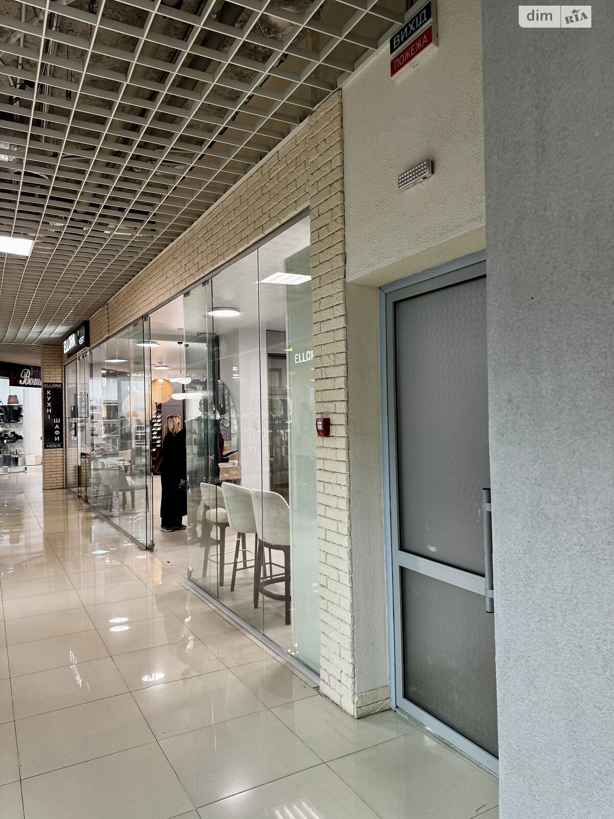 Коммерческое помещение в Хмельницком, продажа по Степана Бандеры улица 2/1А, район Центр, цена: 247 950 долларов за объект фото 1