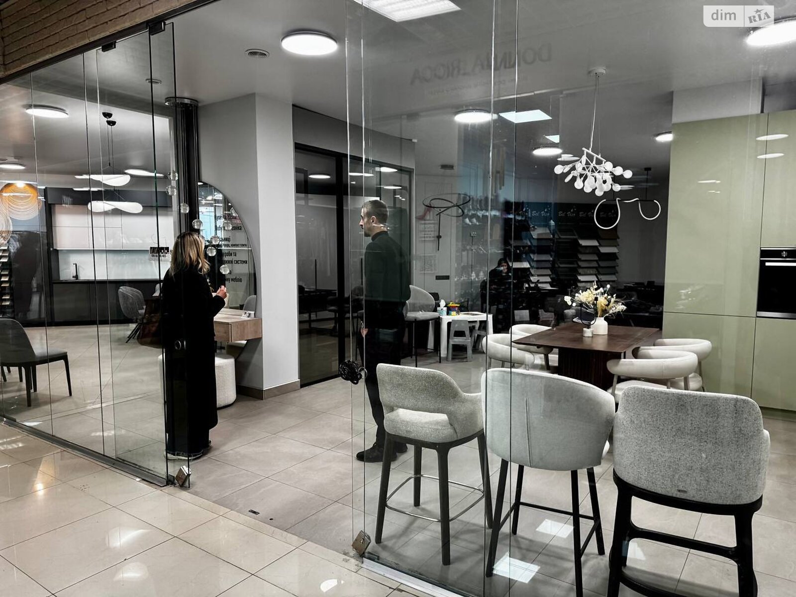 Коммерческое помещение в Хмельницком, продажа по Степана Бандеры (Маршала Рыбалко) улица, район Центр, цена: 247 950 долларов за объект фото 1 Коммерческое помещение в Хмельницком, продажа по Степана Бандеры (Маршала Рыбалко) улица, район Центр, цена: 247 950 долларов за объект фото 1