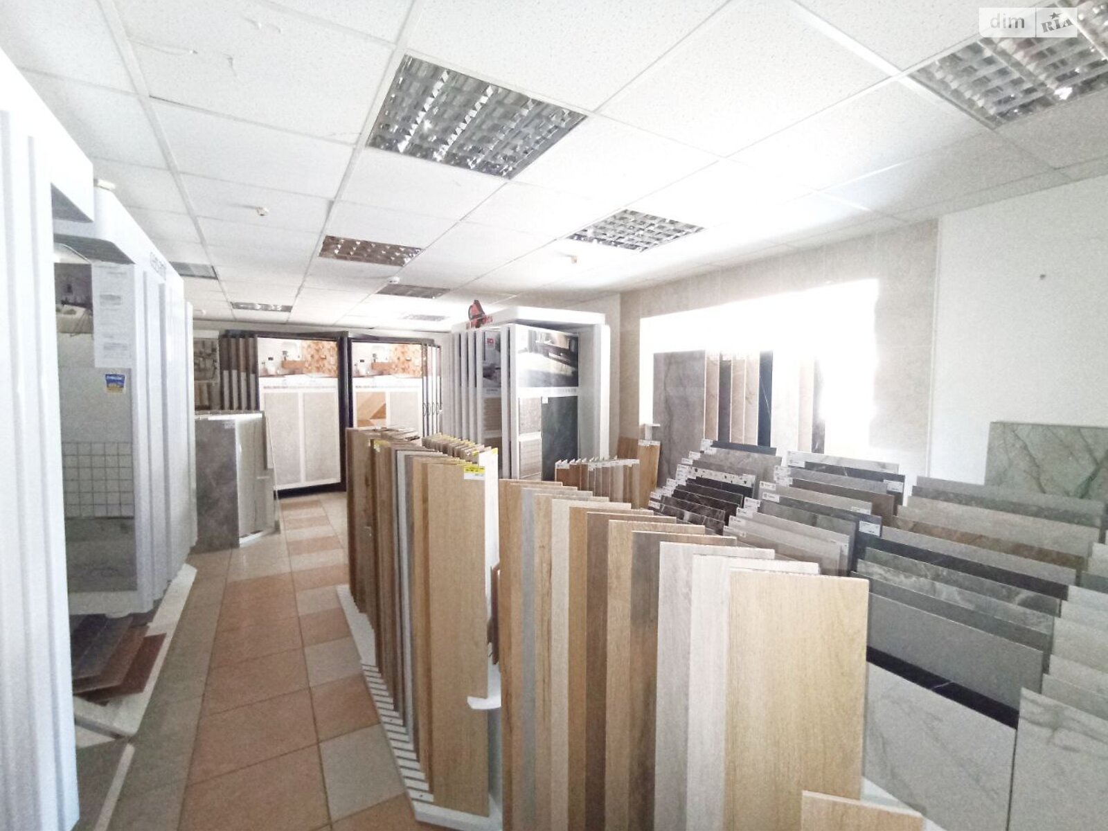 Коммерческое помещение в Хмельницком, продажа по Свободы улица 19, район Центр, цена: 270 000 долларов за объект фото 1 Коммерческое помещение в Хмельницком, продажа по Свободы улица 19, район Центр, цена: 270 000 долларов за объект фото 1