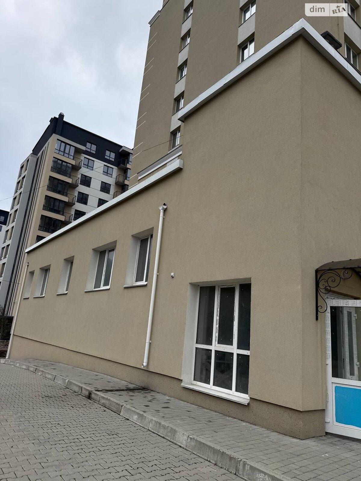 Коммерческое помещение в Хмельницком, продажа по Заречанская улица, район Центр, цена: 141 000 долларов за объект фото 1 Коммерческое помещение в Хмельницком, продажа по Заречанская улица, район Центр, цена: 141 000 долларов за объект фото 1