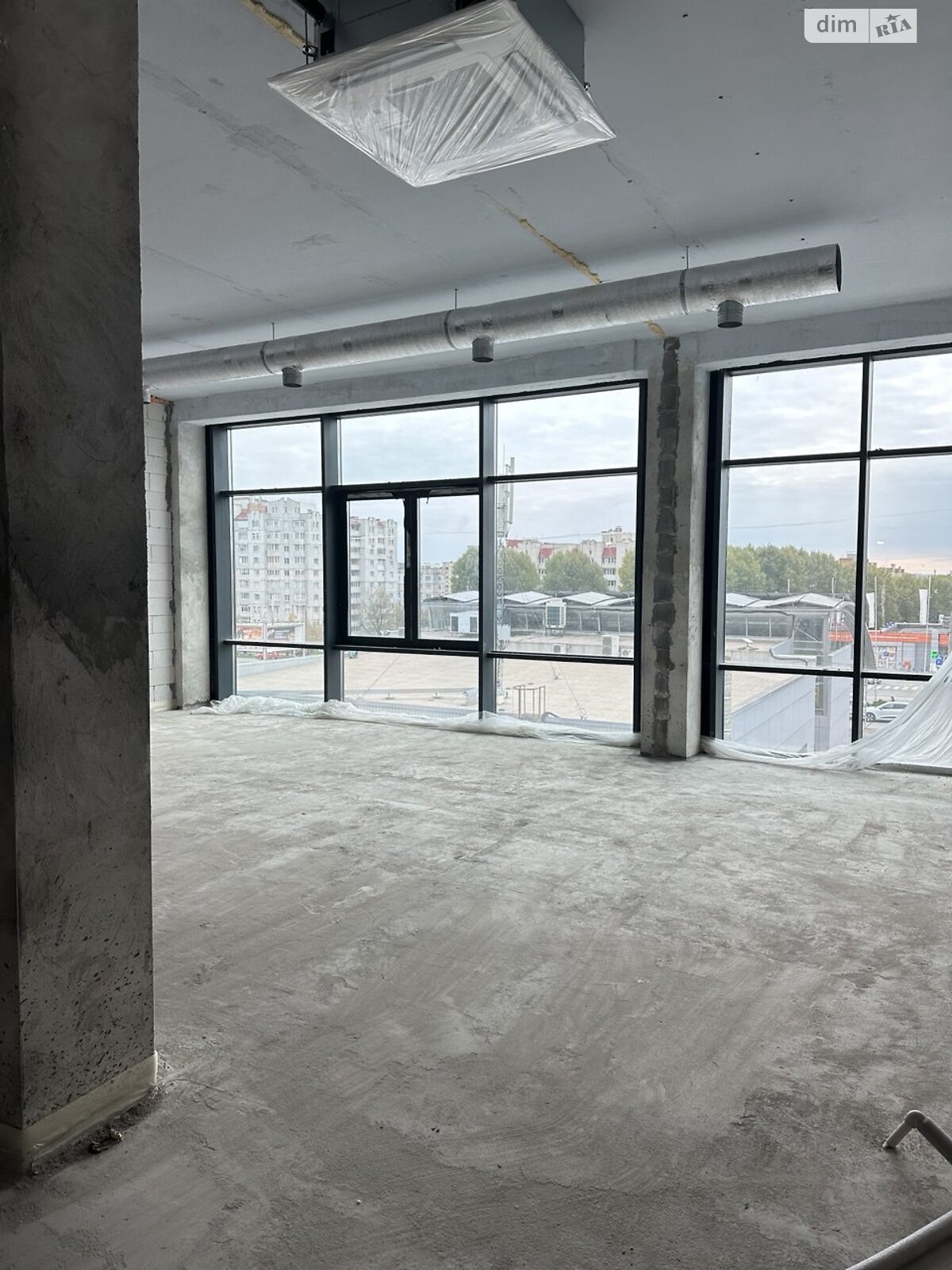 Коммерческое помещение в Хмельницком, продажа по Мира проспект 99, район Выставка, цена: 107 146 долларов за объект фото 1 Коммерческое помещение в Хмельницком, продажа по Мира проспект 99, район Выставка, цена: 107 146 долларов за объект фото 1