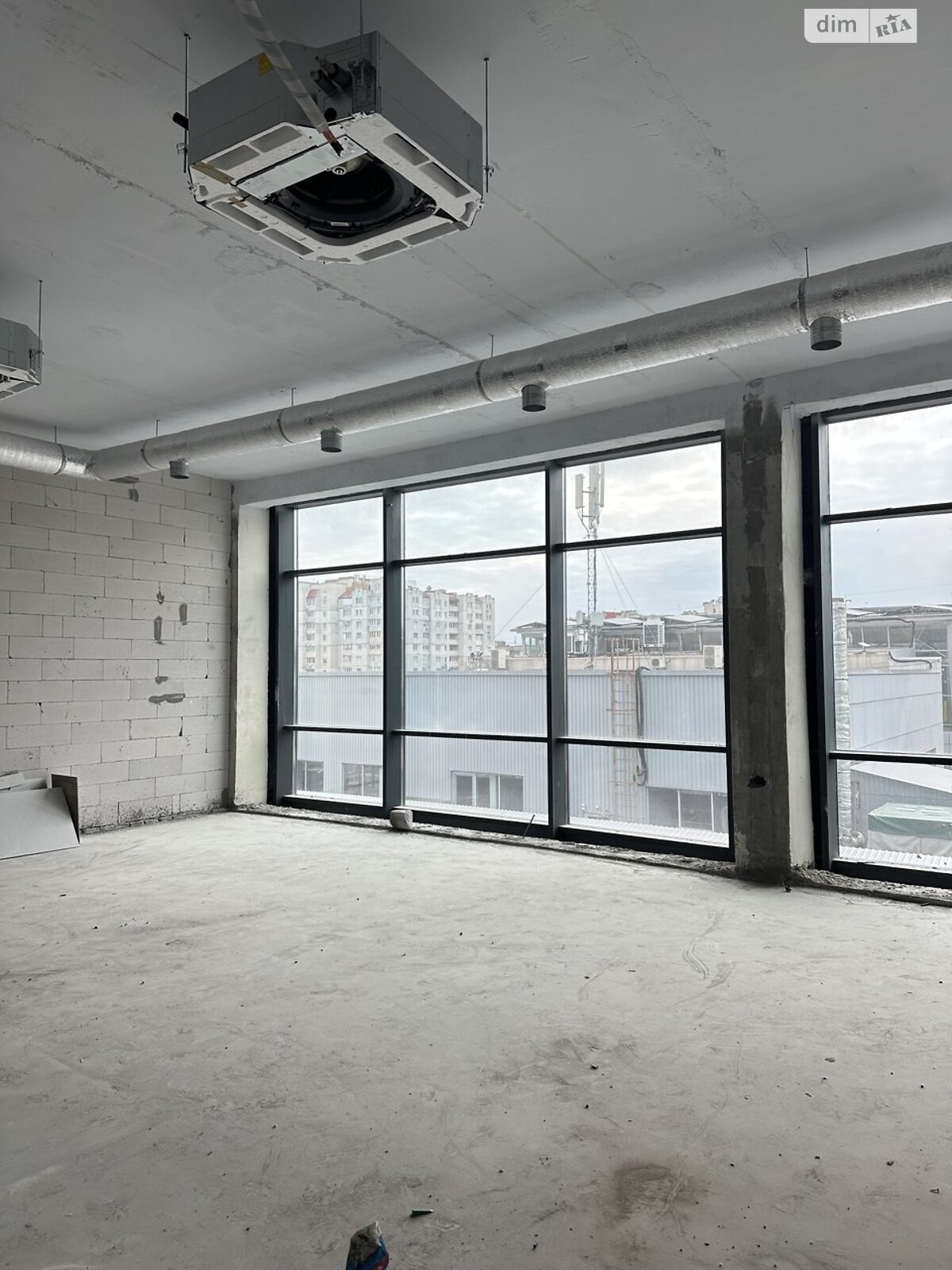 Комерційне приміщення в Хмельницькому, продаж по Миру проспект 99, район Виставка, ціна: 108 732 доларів за об’єкт фото 1