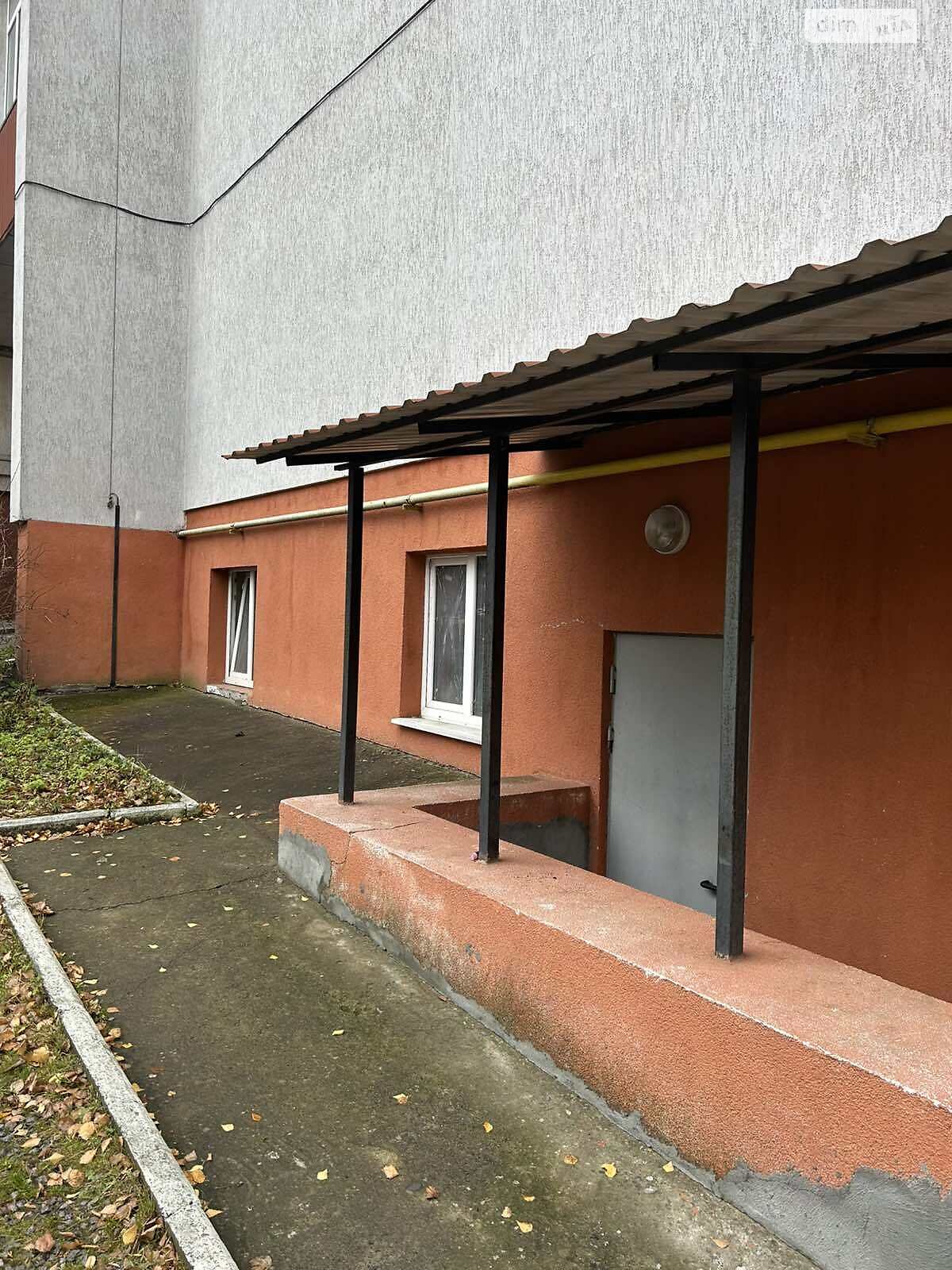 Комерційне приміщення в Хмельницькому, продаж по Озерна вулиця, район Виставка, ціна: 30 000 доларів за об’єкт фото 1 Комерційне приміщення в Хмельницькому, продаж по Озерна вулиця, район Виставка, ціна: 30 000 доларів за об’єкт фото 1