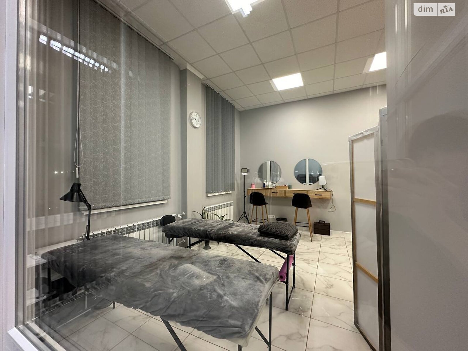 Коммерческое помещение в Хмельницком, продажа по Свободы улица, район Выставка, цена: 10 000 долларов за объект фото 1 Коммерческое помещение в Хмельницком, продажа по Свободы улица, район Выставка, цена: 10 000 долларов за объект фото 1