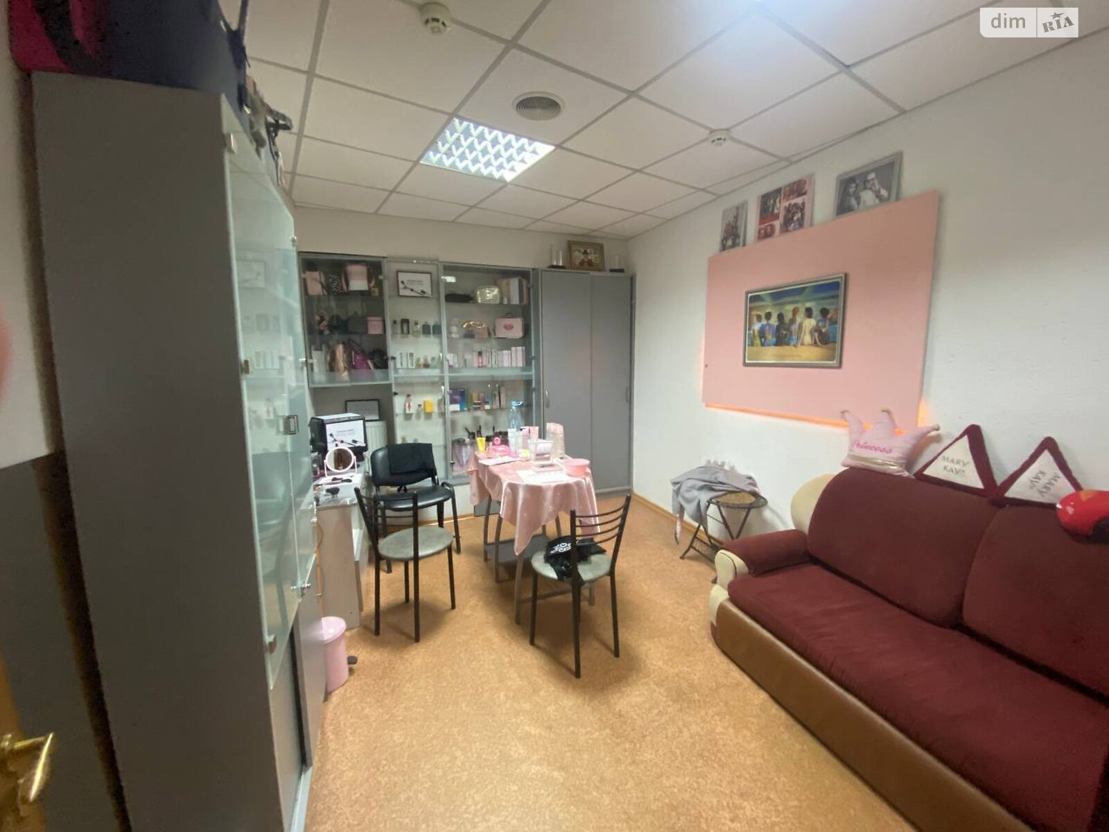 Коммерческое помещение в Хмельницком, продажа по Заречанская улица 14А, район Выставка, цена: 63 000 долларов за объект фото 1 Коммерческое помещение в Хмельницком, продажа по Заречанская улица 14А, район Выставка, цена: 63 000 долларов за объект фото 1