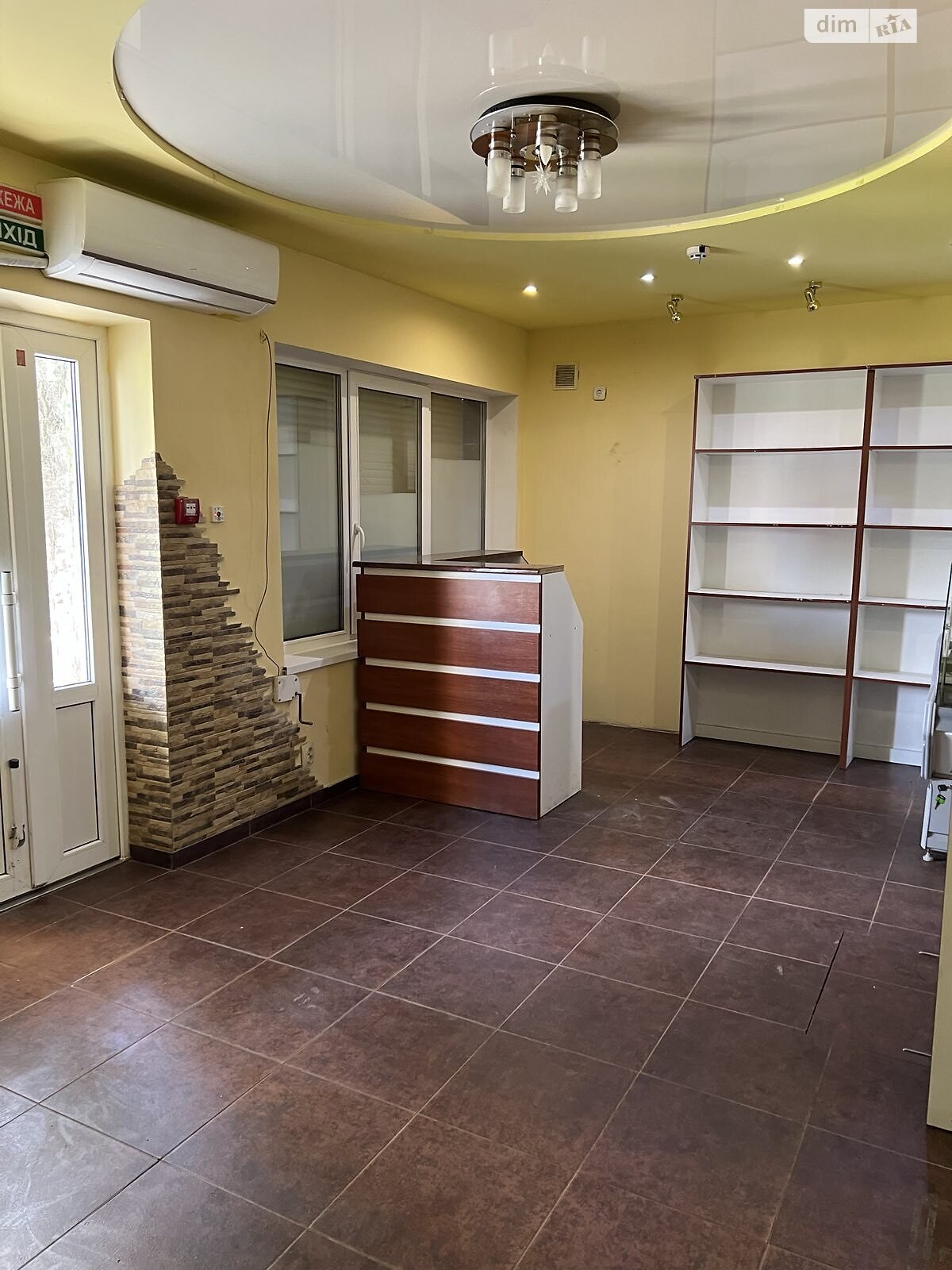 Коммерческое помещение в Хмельницком, продажа по Институтская улица, район Юго-Западный, цена: 80 000 долларов за объект фото 1