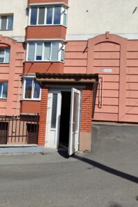 Коммерческое помещение в Хмельницком, продажа по Молодежная улица 2/1Д, район Юго-Западный, цена: 20 000 долларов за объект фото 2
