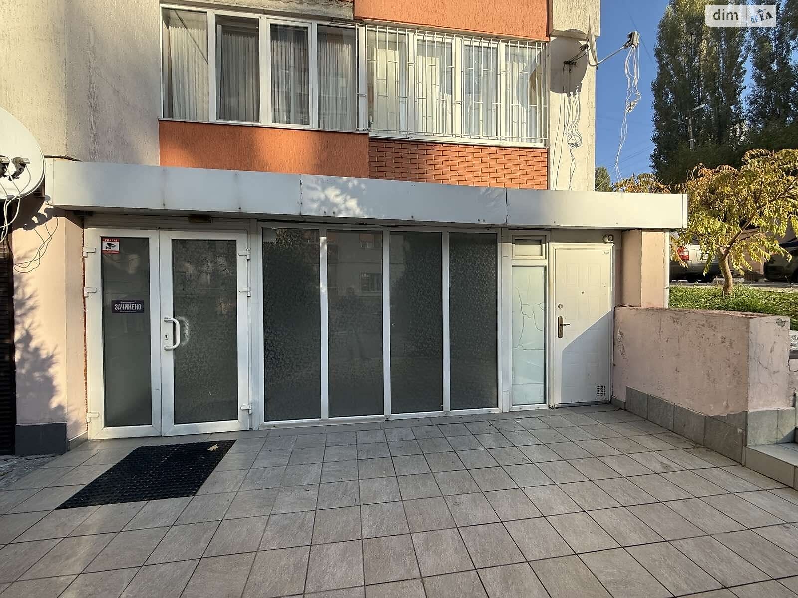 Коммерческое помещение в Хмельницком, продажа по Молодежная улица 2/3А, район Юго-Западный, цена: 83 000 долларов за объект фото 1