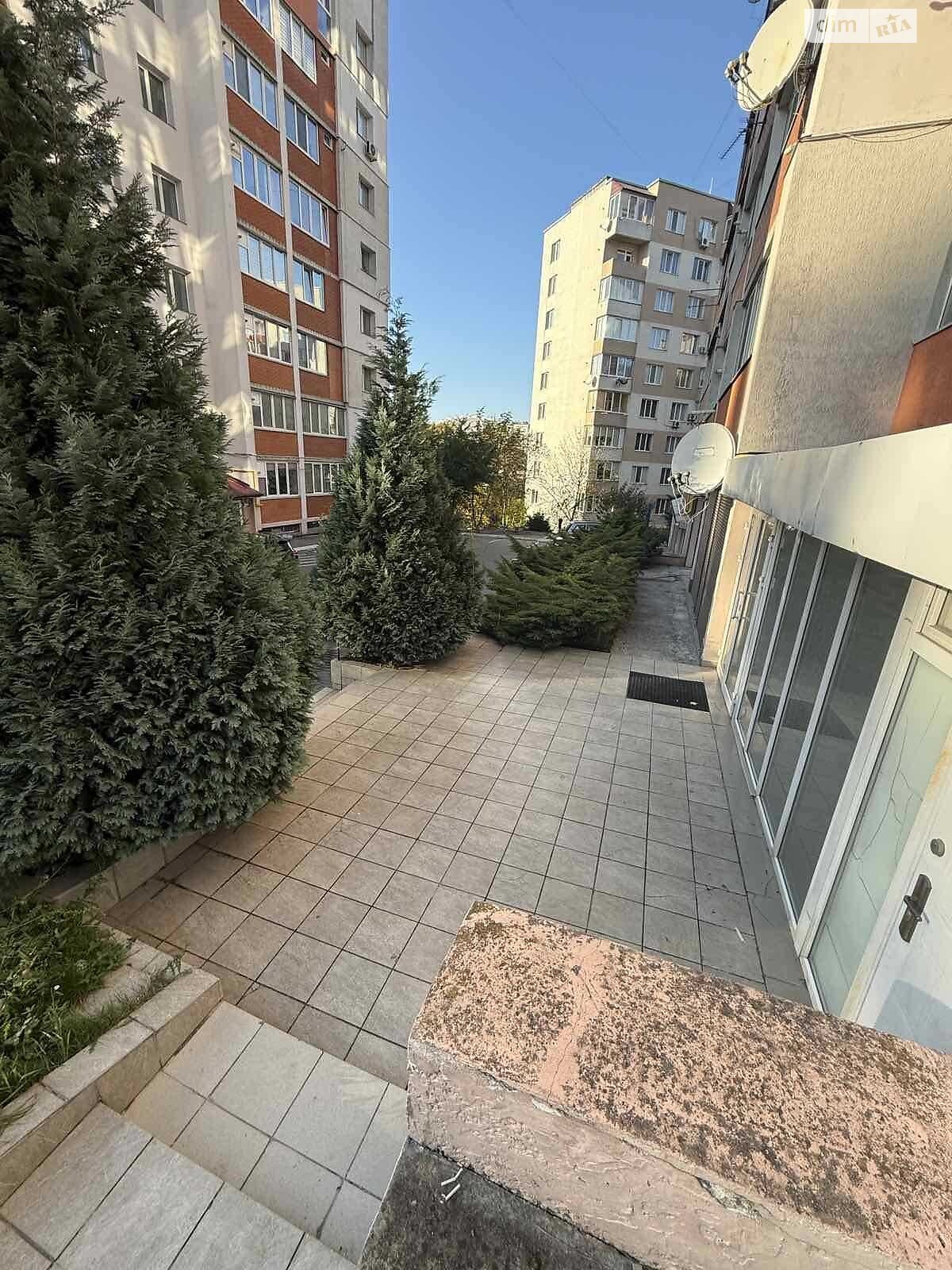 Коммерческое помещение в Хмельницком, продажа по Молодежная улица 2/3А, район Юго-Западный, цена: 83 000 долларов за объект фото 1