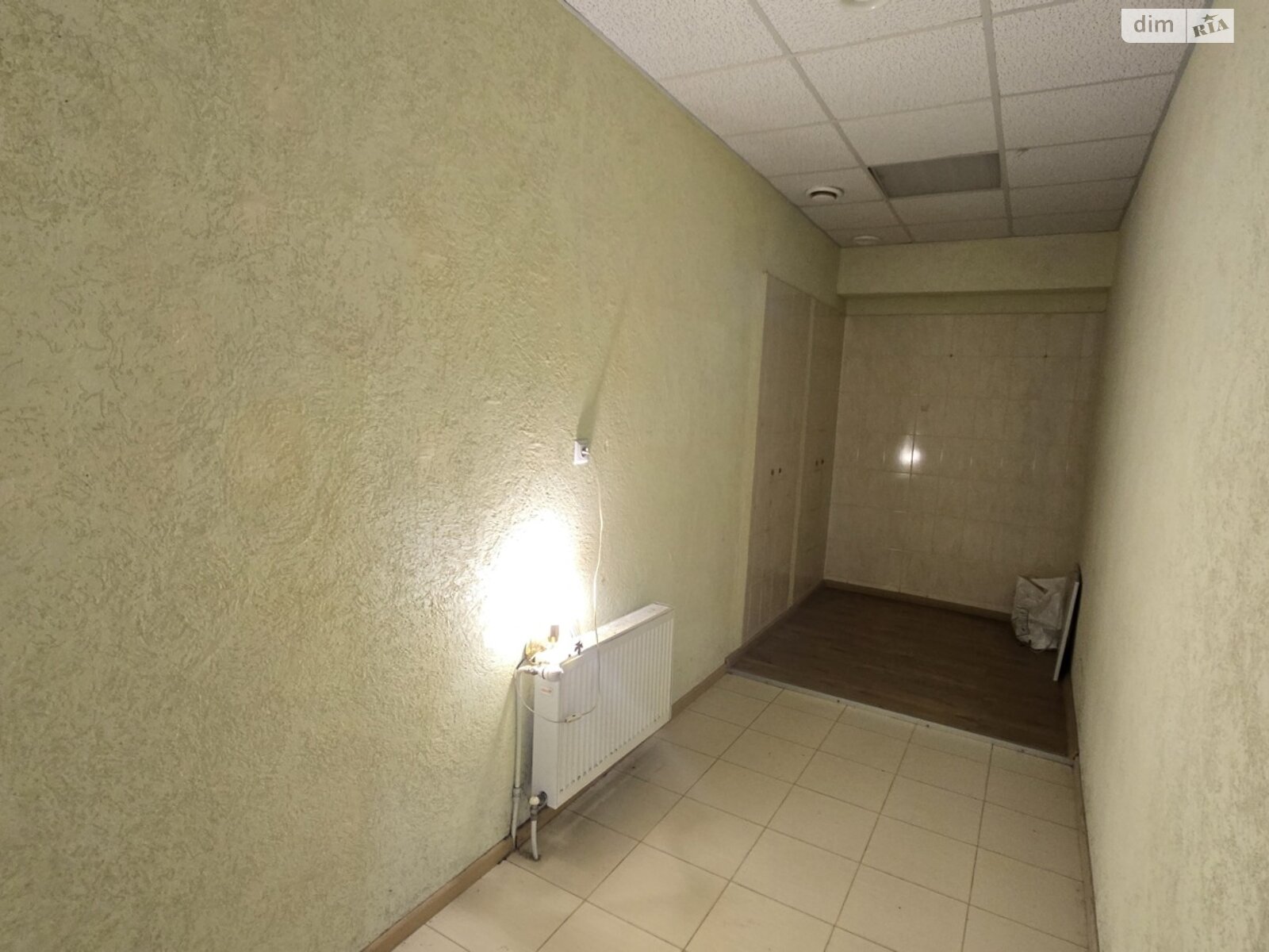 Коммерческое помещение в Хмельницком, продажа по Молодежная улица 2/3Г, район Юго-Западный, цена: 80 000 долларов за объект фото 1