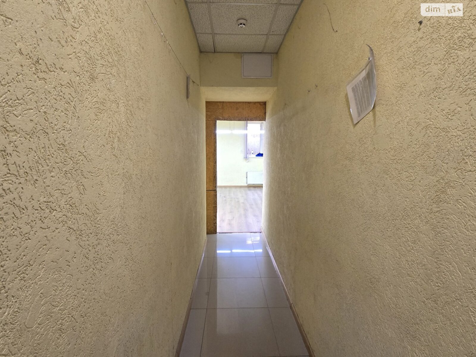 Коммерческое помещение в Хмельницком, продажа по Молодежная улица 2/3Г, район Юго-Западный, цена: 80 000 долларов за объект фото 1