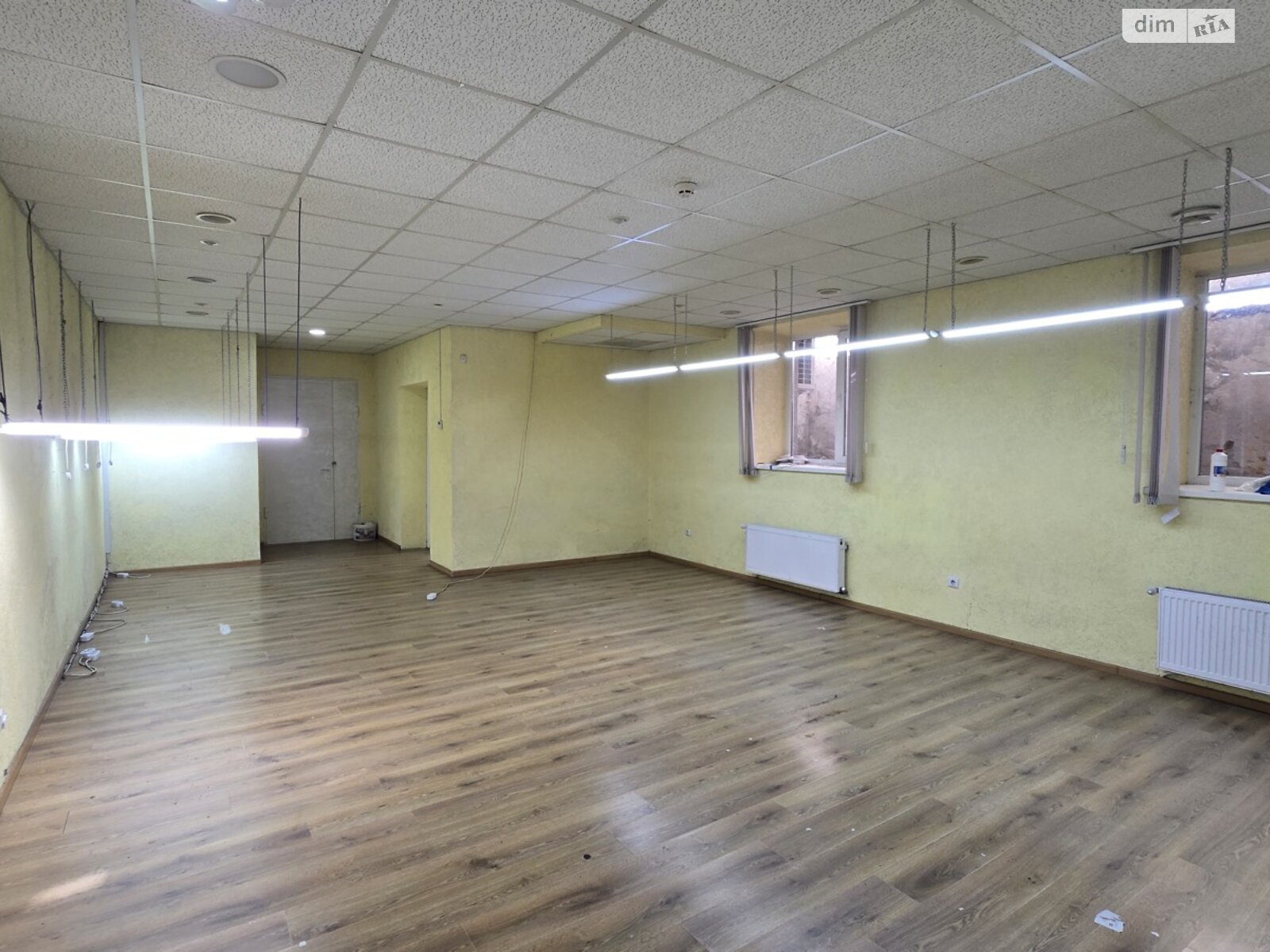 Коммерческое помещение в Хмельницком, продажа по Молодежная улица 2/3Г, район Юго-Западный, цена: 80 000 долларов за объект фото 1