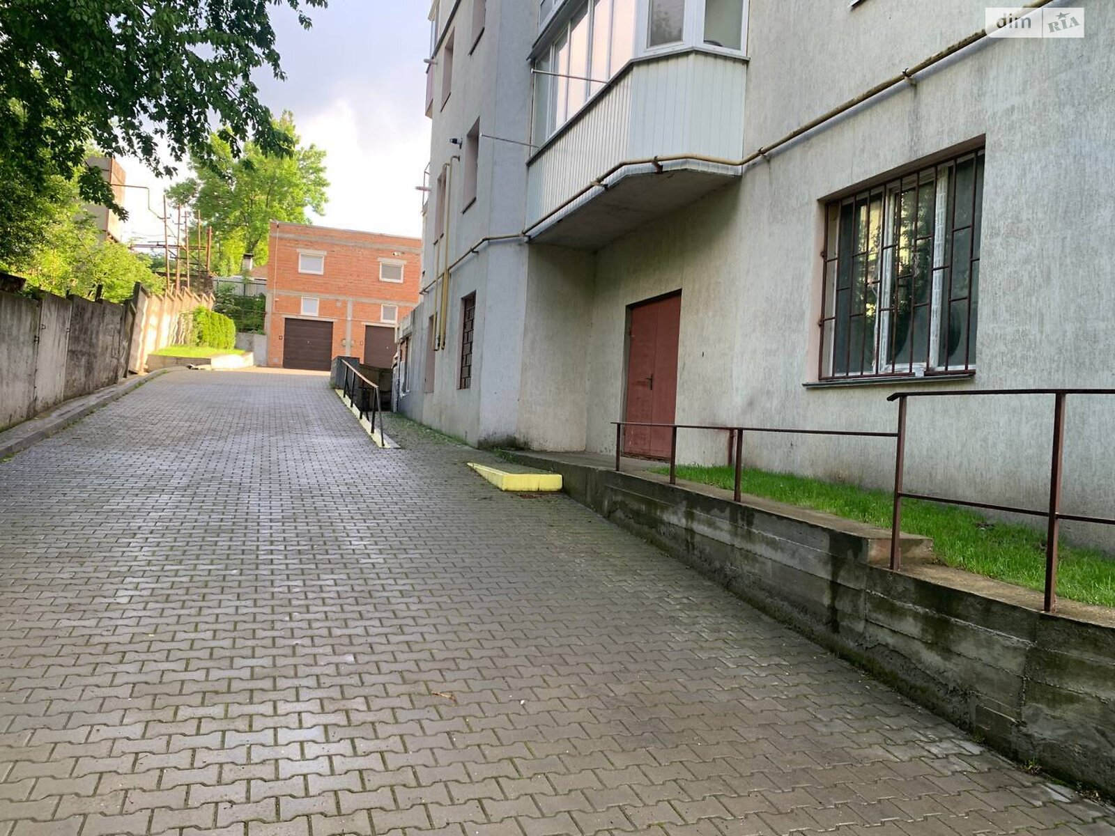 Коммерческое помещение в Хмельницком, продажа по Тернопольская улица 12А, район Юго-Западный, цена: 54 000 долларов за объект фото 1 Коммерческое помещение в Хмельницком, продажа по Тернопольская улица 12А, район Юго-Западный, цена: 54 000 долларов за объект фото 1
