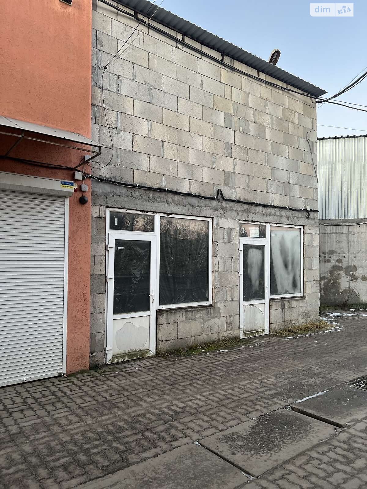 Комерційне приміщення в Хмельницькому, продаж по Юрія Козловського проїзд, район Південно-Західний, ціна: 4 000 доларів за об’єкт фото 1 Комерційне приміщення в Хмельницькому, продаж по Юрія Козловського проїзд, район Південно-Західний, ціна: 4 000 доларів за об’єкт фото 1