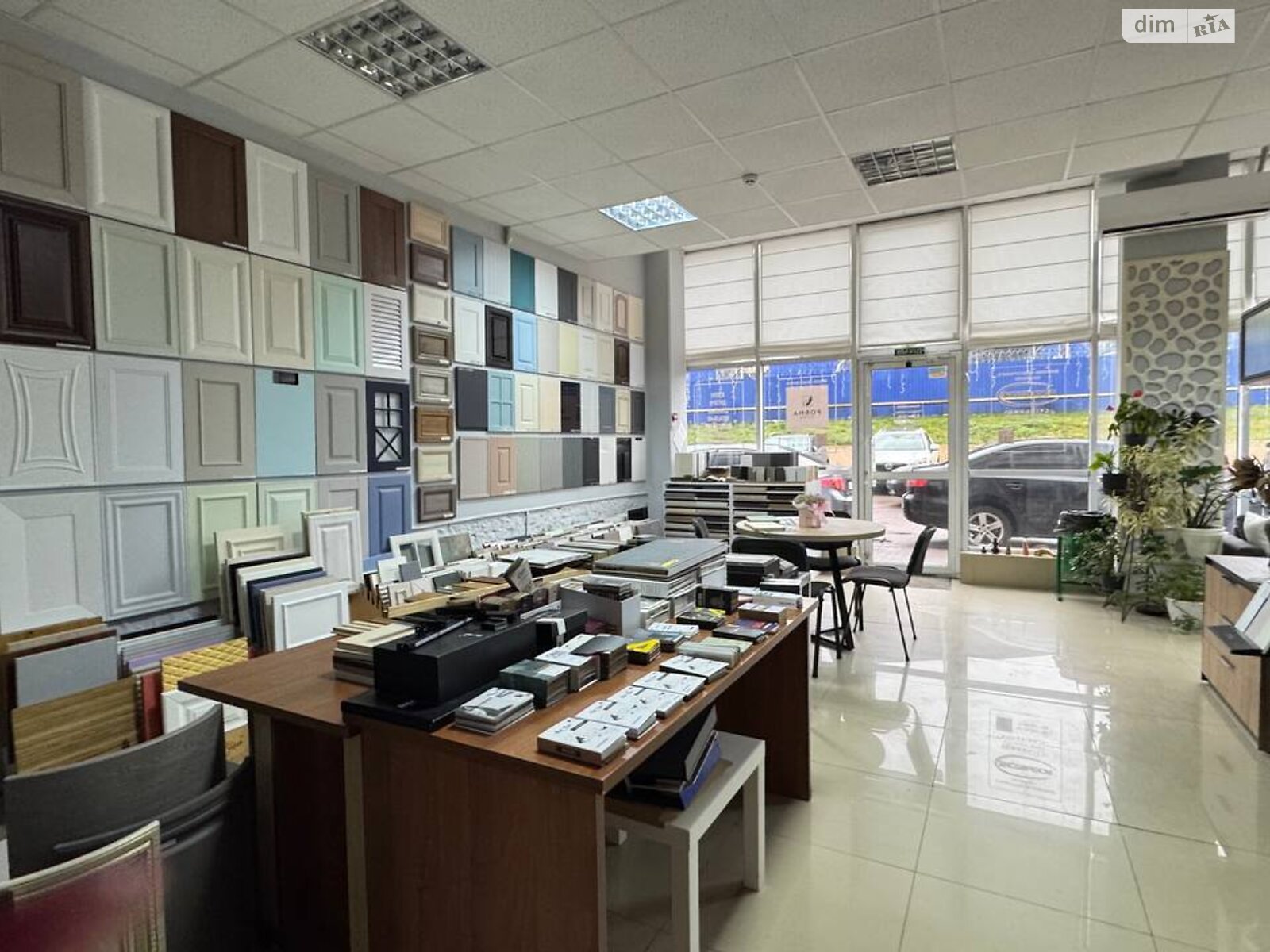 Коммерческое помещение в Хмельницком, Заречанская улица, цена продажи: 216 800 долларов за объект фото 1