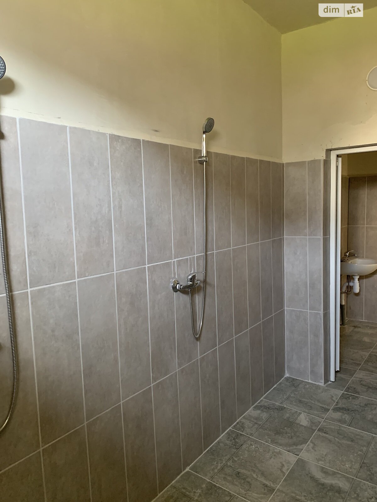 Коммерческое помещение в Ходорове, Стрелецкая улица, цена: продажи 150 000 долларов за объект фото 1 Коммерческое помещение в Ходорове, Стрелецкая улица, цена продажи: 150 000 долларов за объект фото 1
