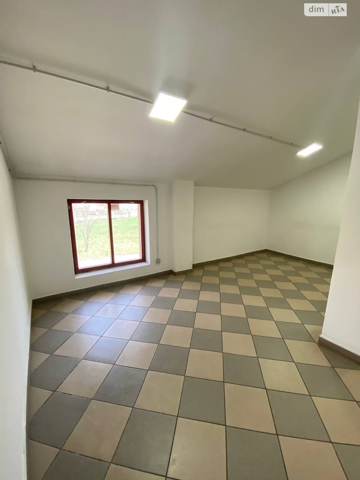 Коммерческое помещение в Хриплине, Автоливмашевская улица, цена: продажи 226 450 долларов за объект фото 1 Коммерческое помещение в Хриплине, Автоливмашевская улица, цена продажи: 226 450 долларов за объект фото 1