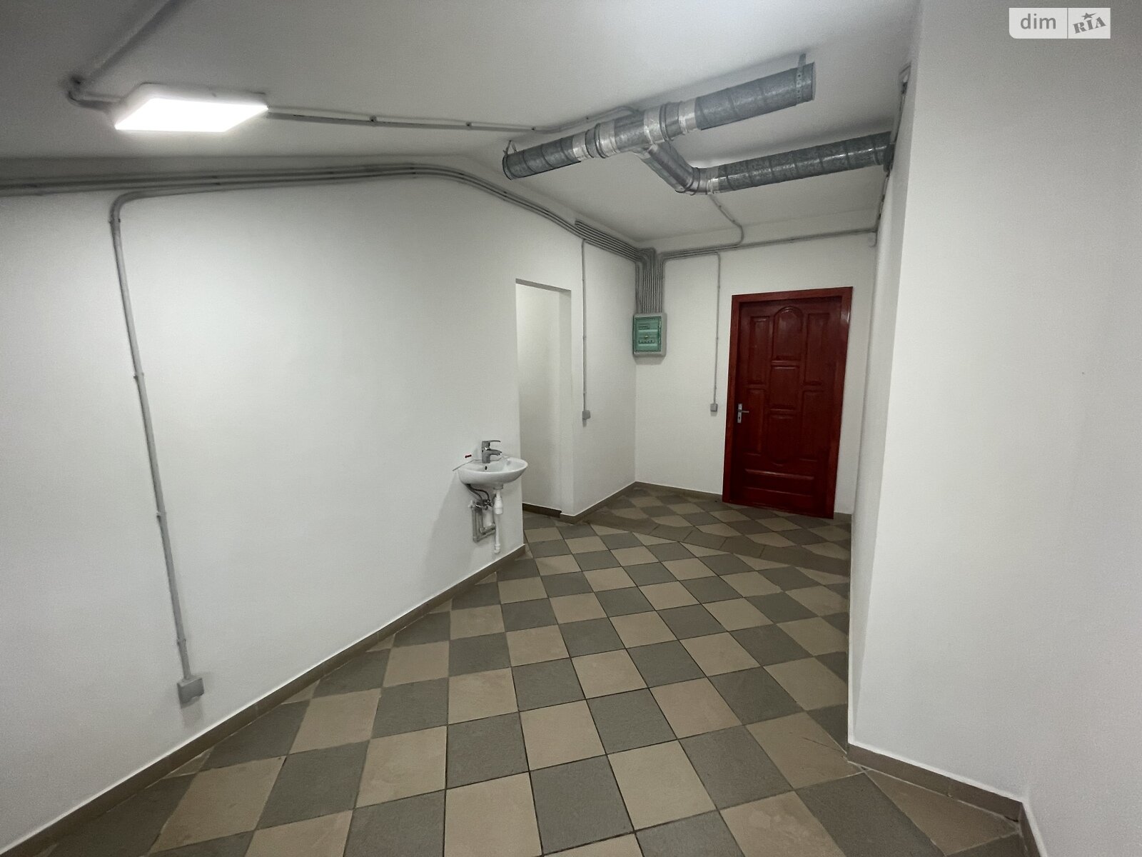Коммерческое помещение в Хриплине, Автоливмашевская улица, цена: продажи 226 450 долларов за объект фото 1 Коммерческое помещение в Хриплине, Автоливмашевская улица, цена продажи: 226 450 долларов за объект фото 1