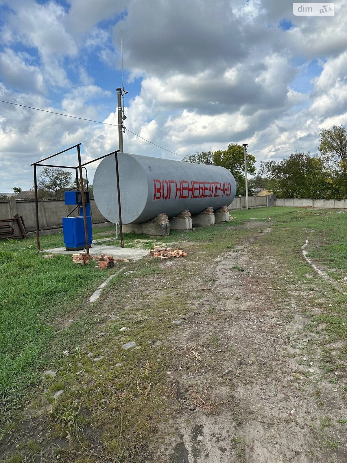 Комерційне приміщення в Христофорівці, 1 травня вулиця, ціна продажу: 190 000 доларів за об’єкт фото 1 Комерційне приміщення в Христофорівці, 1 травня вулиця, ціна продажу: 190 000 доларів за об’єкт фото 1