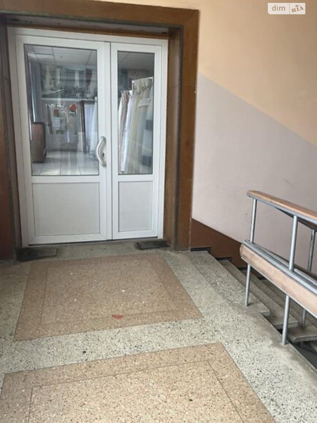 Коммерческое помещение в Ильинцах, продажа по Европейская (Карла Маркса) улица, район Ильинцы, цена: 135 000 долларов за объект фото 1 Коммерческое помещение в Ильинцах, продажа по Европейская (Карла Маркса) улица, район Ильинцы, цена: 135 000 долларов за объект фото 1