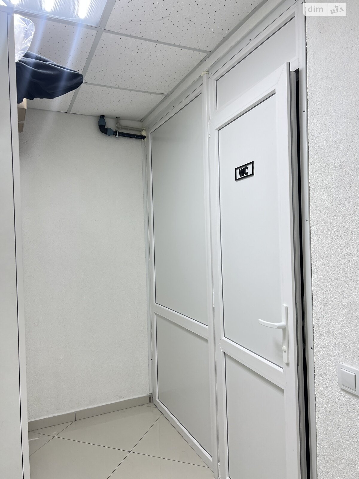 Комерційне приміщення в Ірпені, продаж по Дем’яна Попова вулиця 22, район Ірпінь, ціна: 67 000 доларів за об’єкт фото 1 Комерційне приміщення в Ірпені, продаж по Дем’яна Попова вулиця 22, район Ірпінь, ціна: 67 000 доларів за об’єкт фото 1