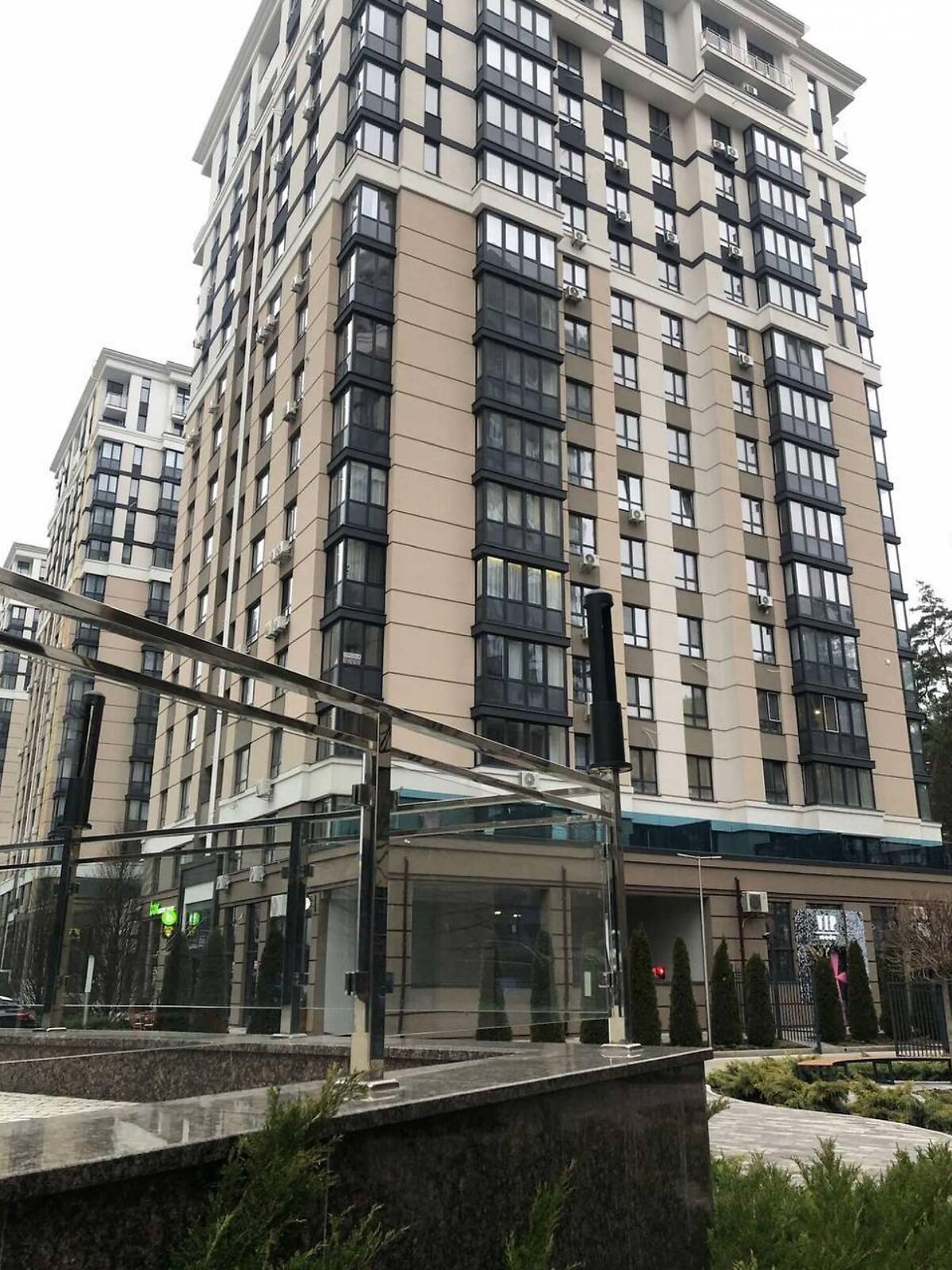 Коммерческое помещение в Ирпене, продажа по Университетская (Карла Маркса) улица 3/1, район Ирпень, цена: 160 000 долларов за объект фото 1